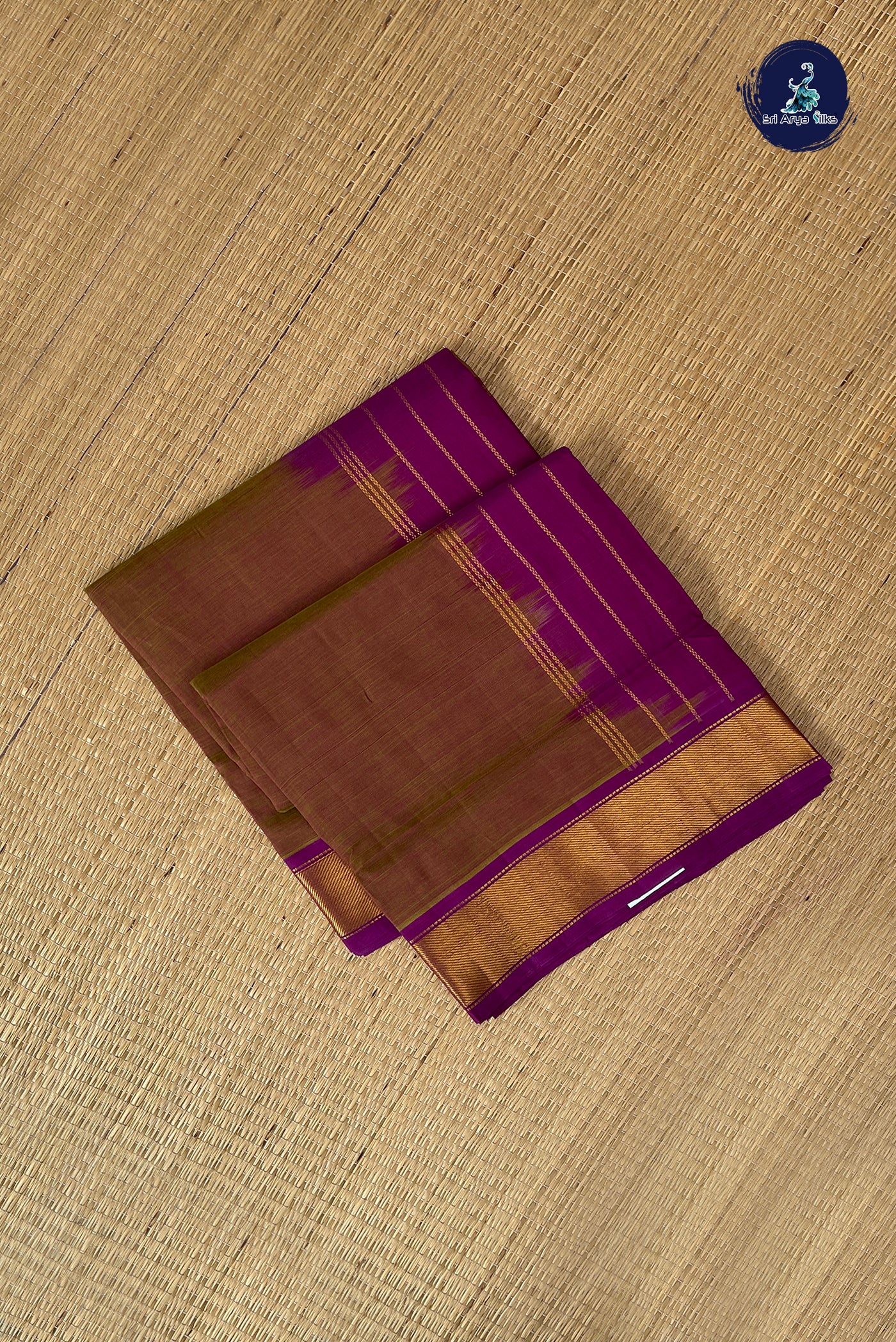 Manthulir Simple Silk Cotton Saree With Plain Pattern