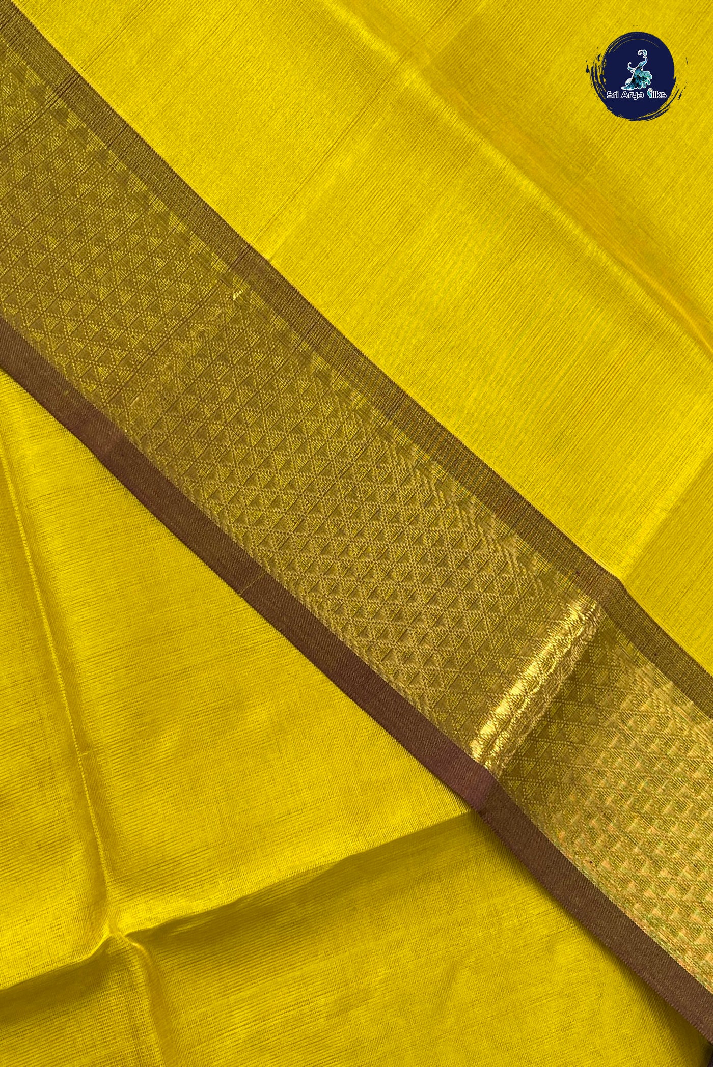 Creamish Yellow Simple Silk Cotton Saree With Plain Pattern