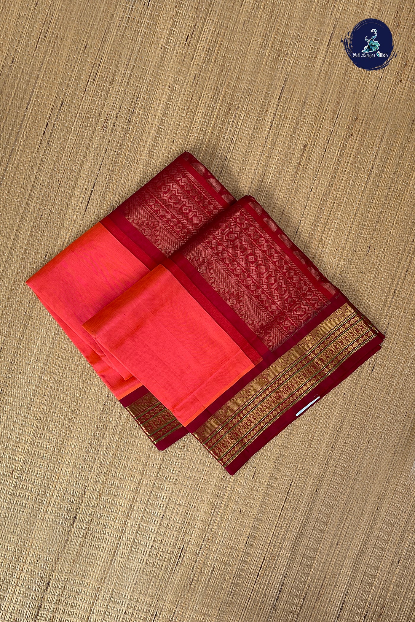 Dual Tone Pink Korvai Silk Cotton Saree With Plain Pattern