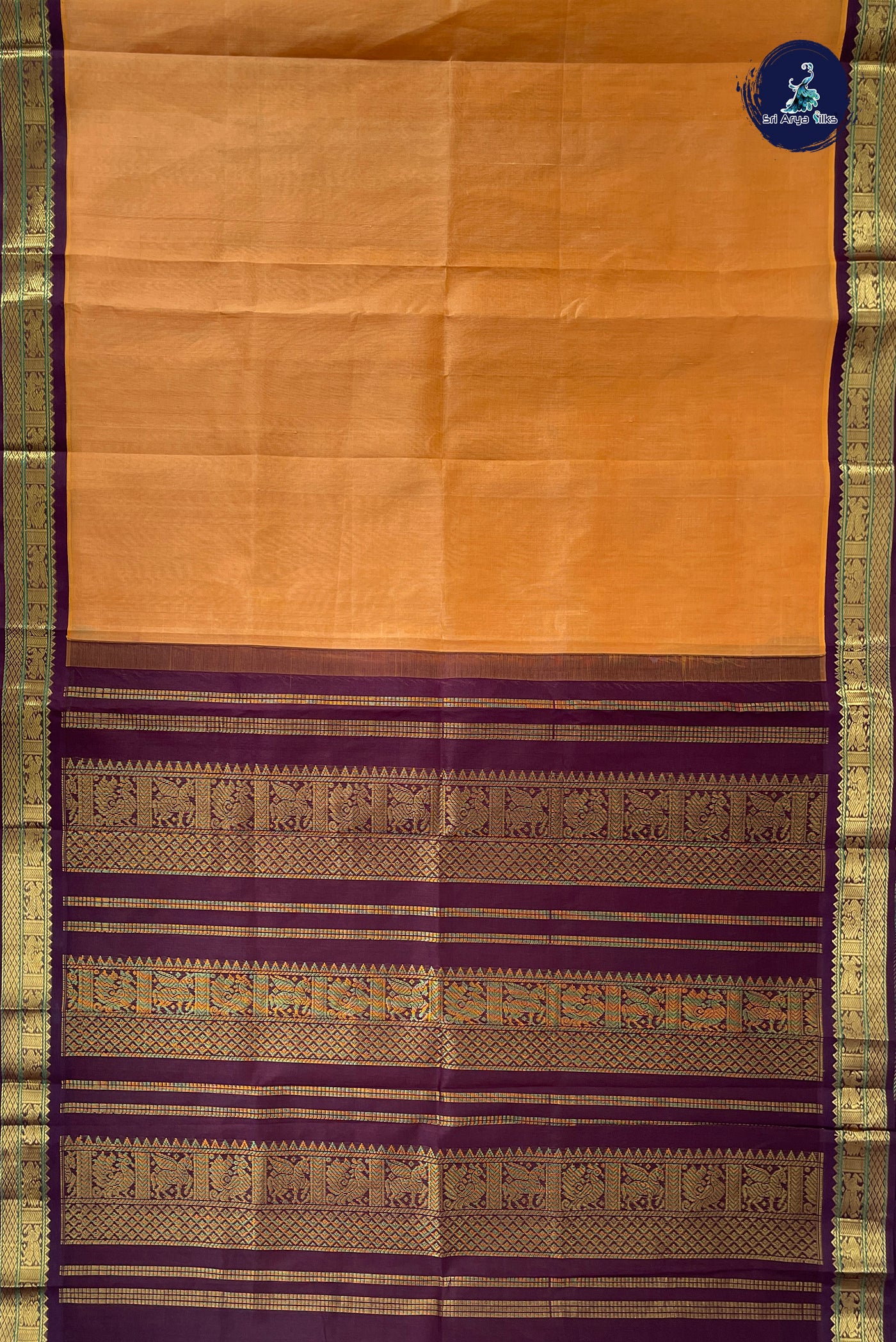 Kanagambaram Shade Korvai Silk Cotton Saree With Plain Pattern