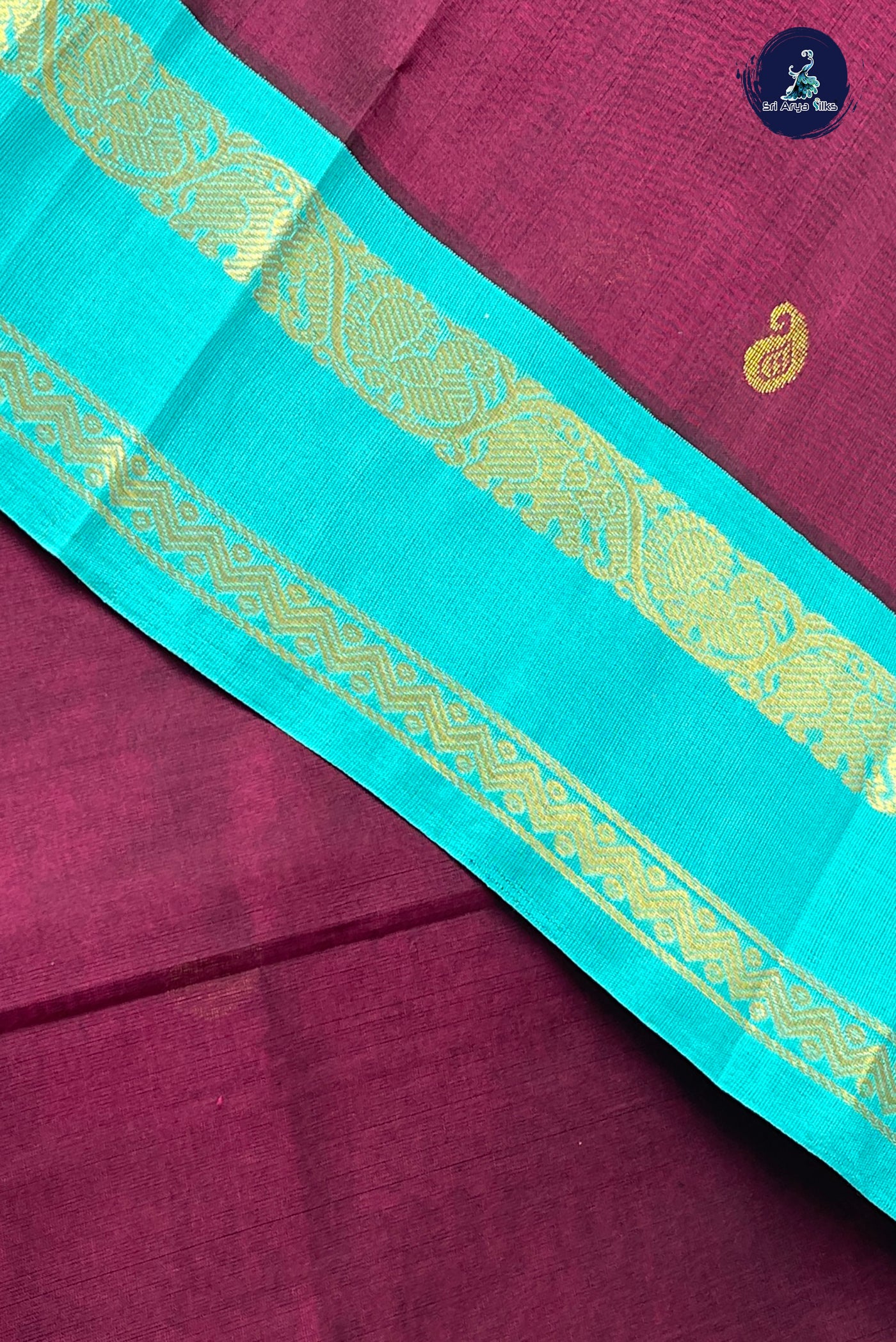 Dual Tone Wine Korvai Silk Cotton Saree With Zari Buttas Pattern