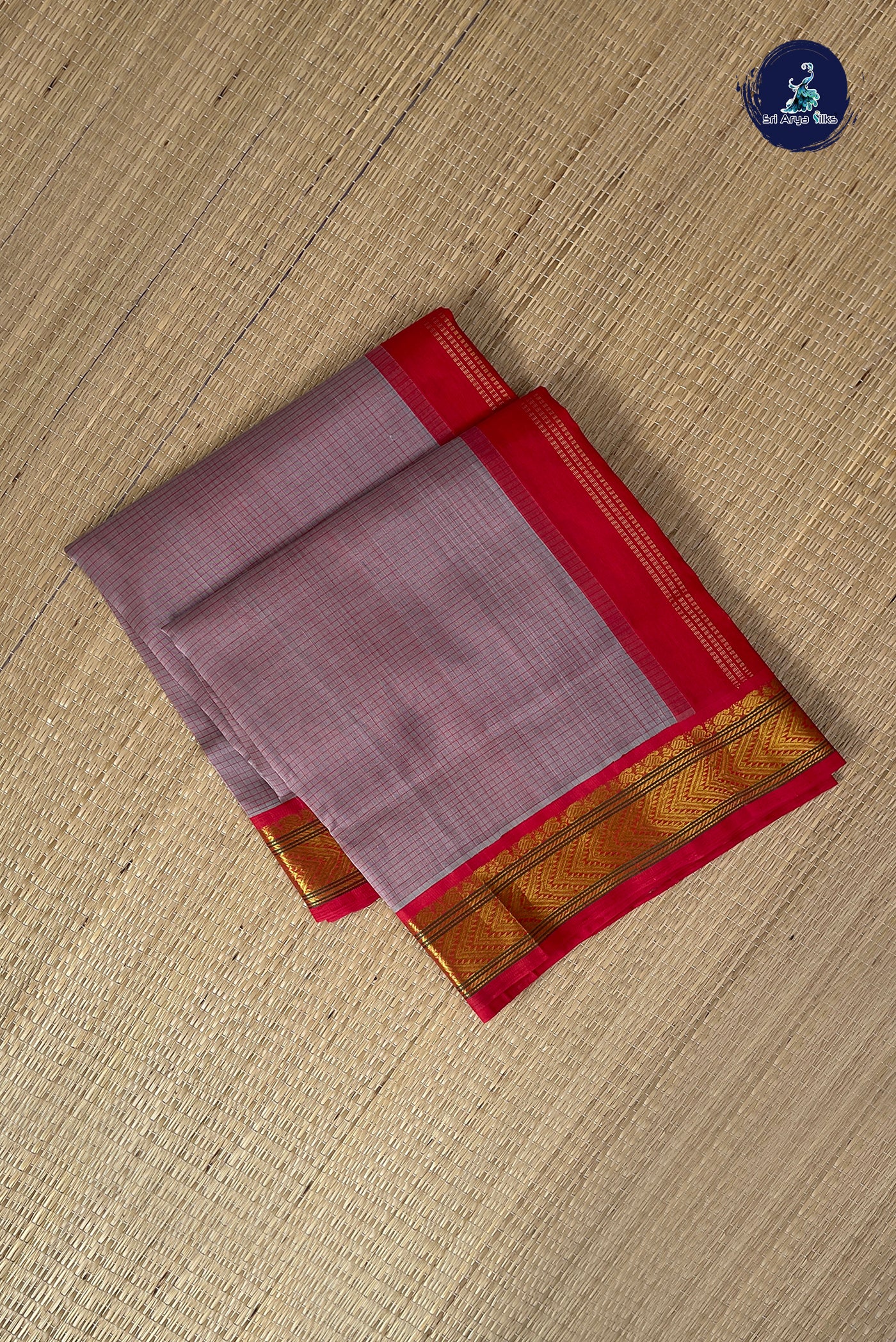 Grey Checked Saree With Checked Pattern