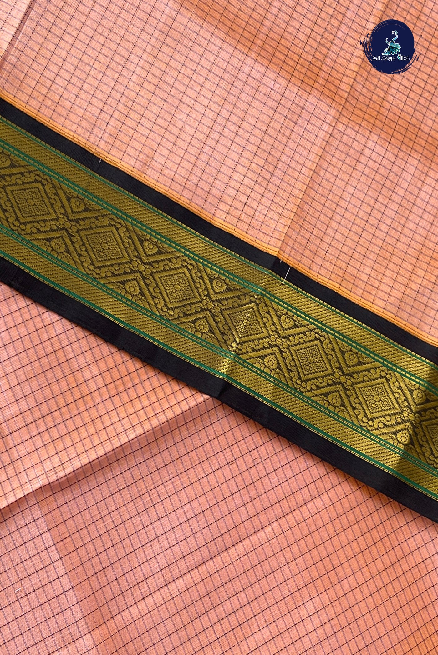 Peach Checked Saree With Checked Pattern