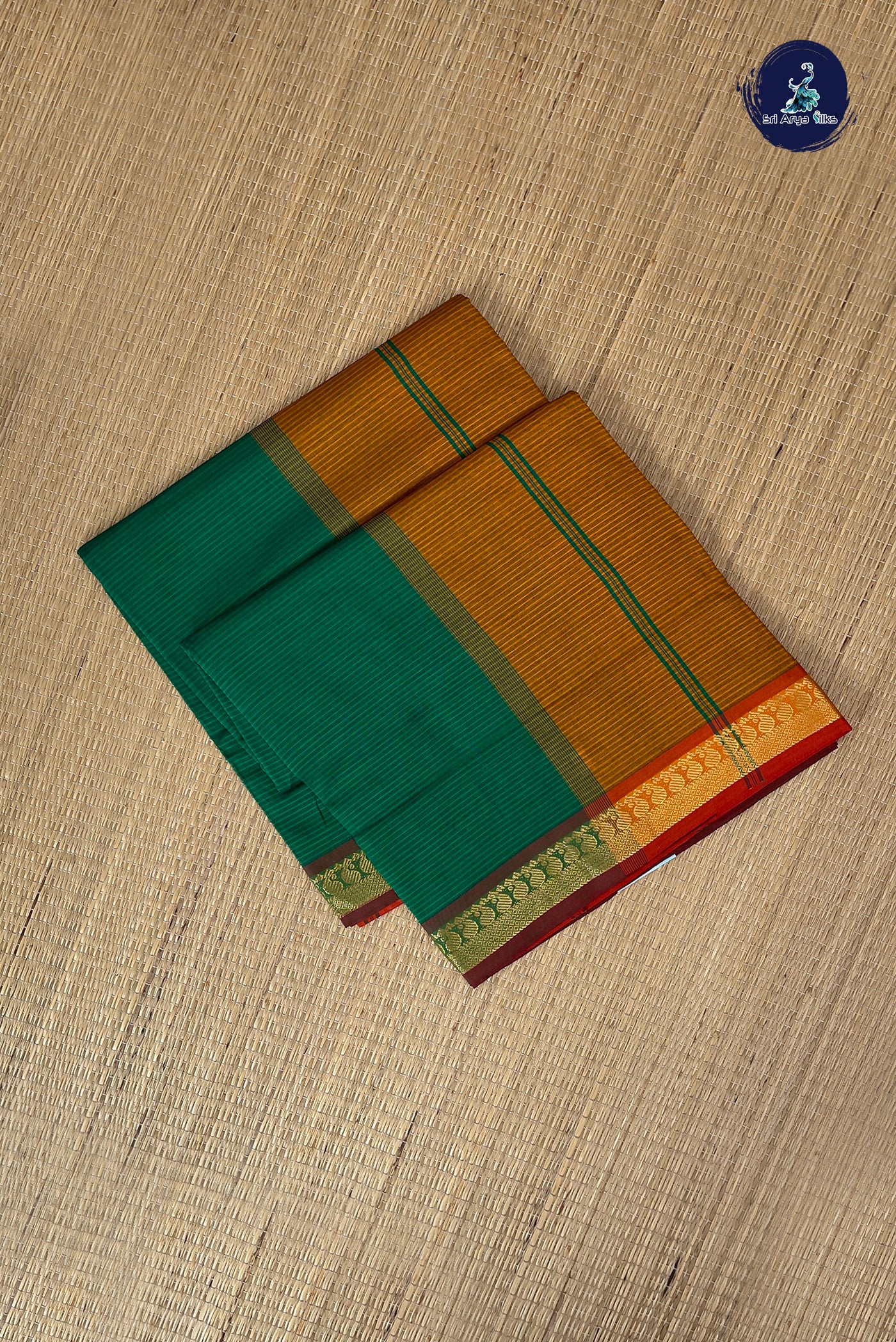 Green Half Pure Silk Cotton Saree With Doria Lines Pattern