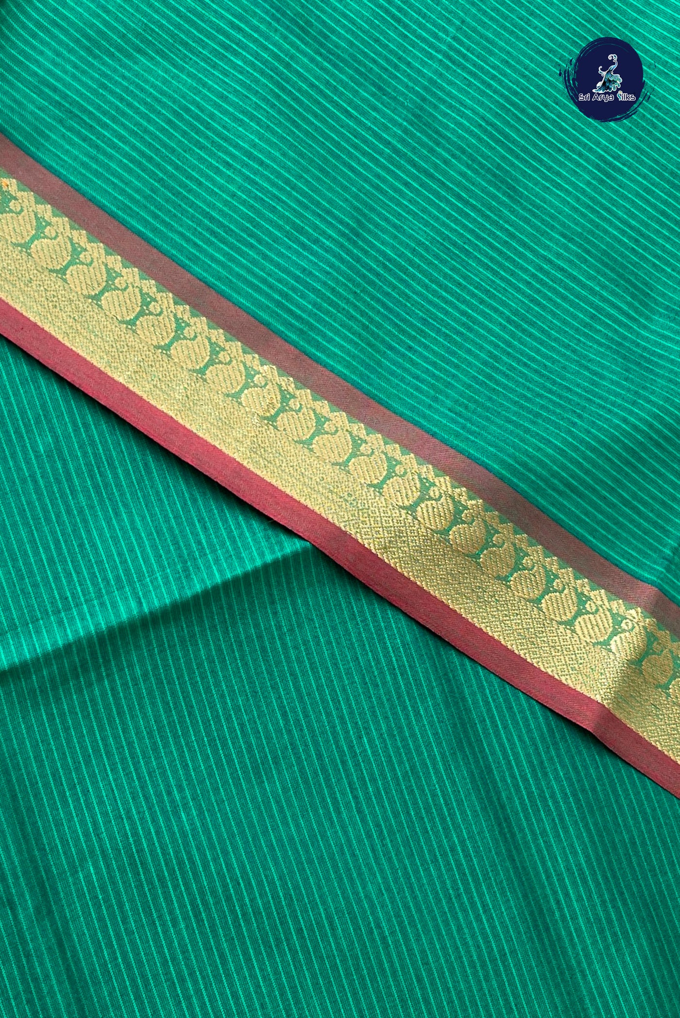 Green Half Pure Silk Cotton Saree With Doria Lines Pattern