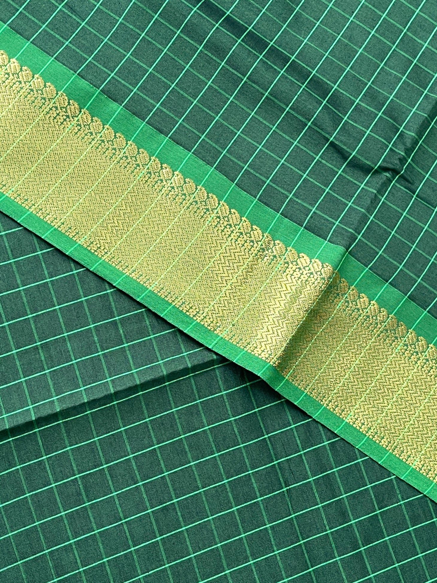 Olive Green Checked Saree With Checked Pattern