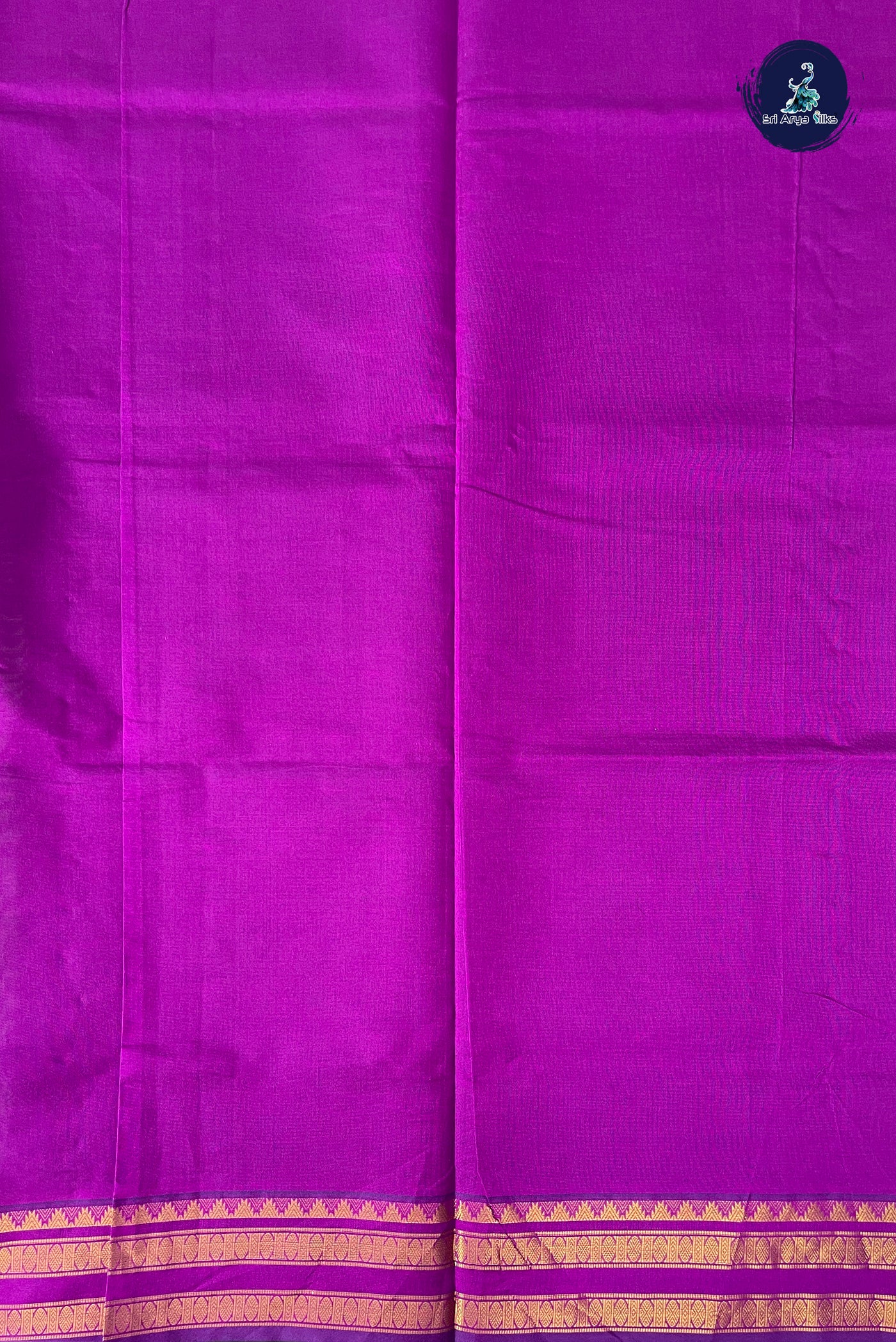 Dark Green Half Pure Silk Cotton Saree With Plain Pattern