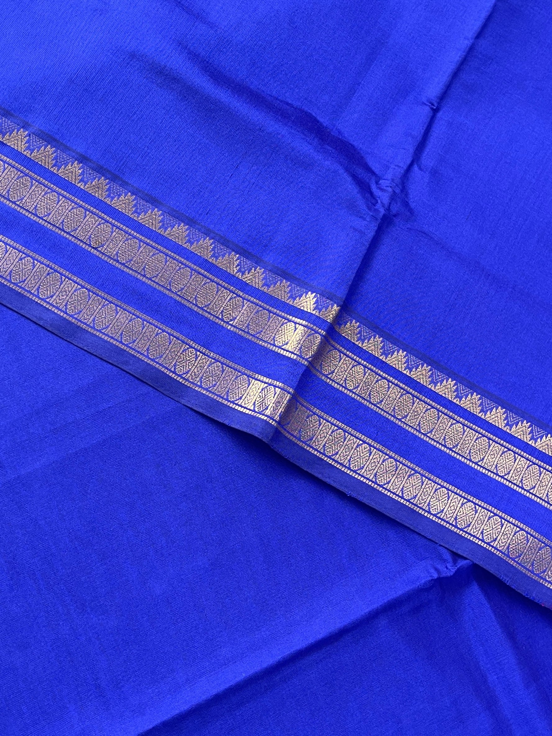 Blue Half Pure Silk Cotton Saree With Plain Pattern