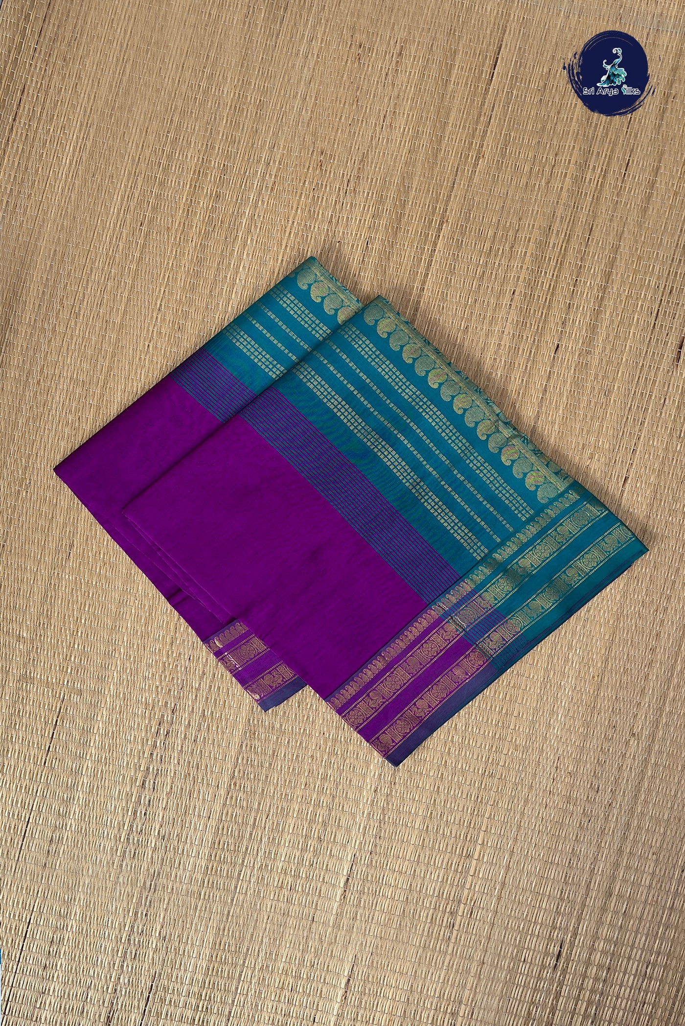 Magenta Purple Half Pure Silk Cotton Saree With Plain Pattern