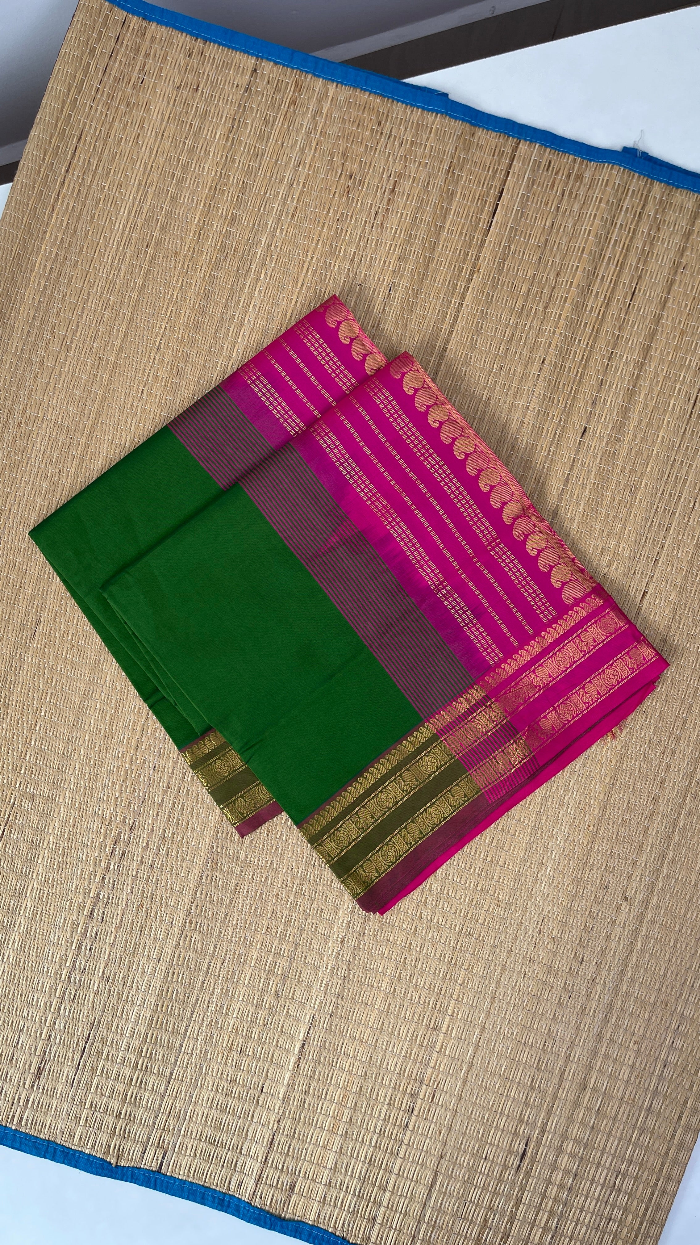 Mehendi Green Half Pure Silk Cotton Saree With Plain Pattern