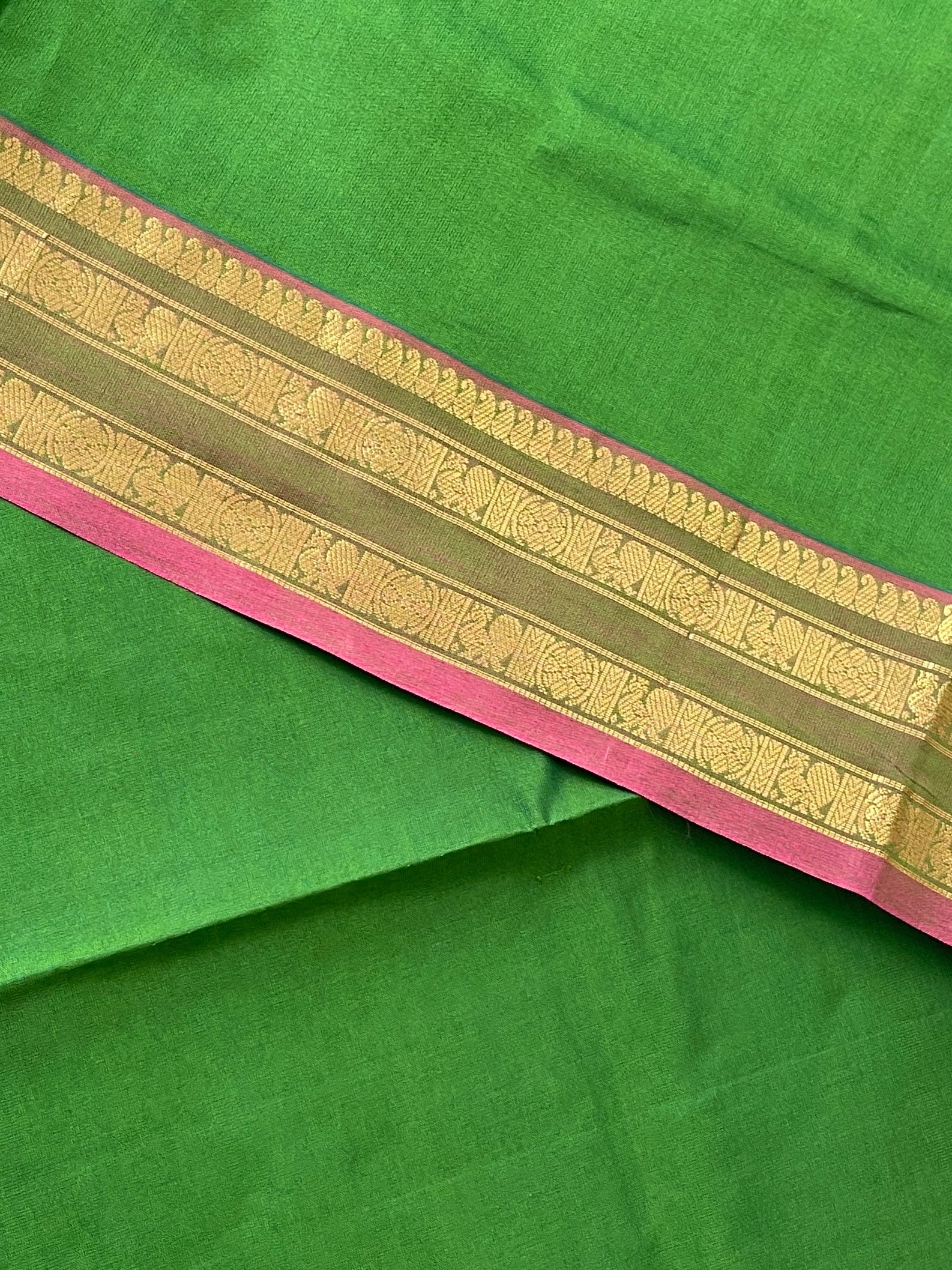 Mehendi Green Half Pure Silk Cotton Saree With Plain Pattern