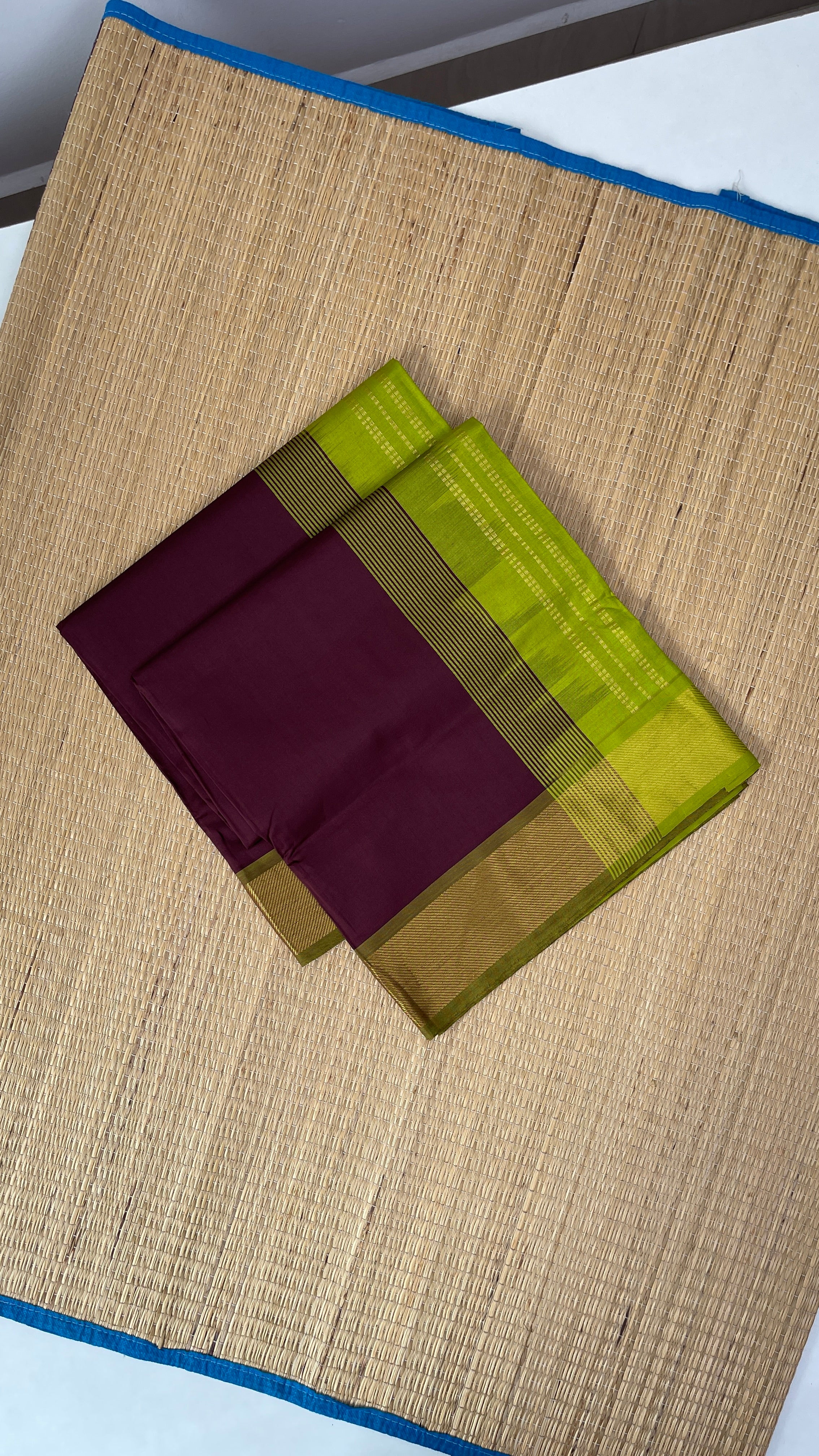 Brown Half Pure Silk Cotton Saree With Plain Pattern