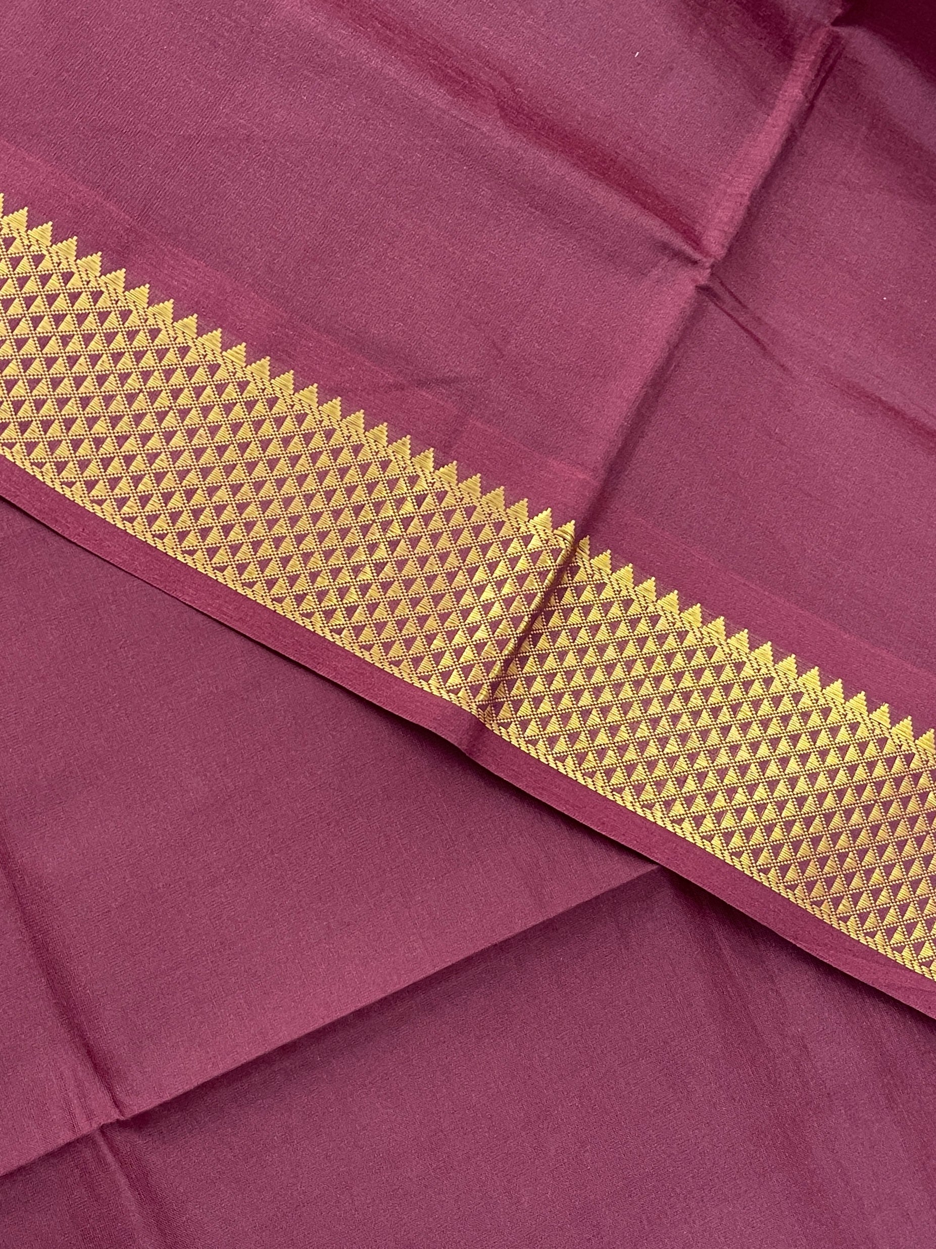 Brown Half Pure Silk Cotton Saree With Plain Pattern