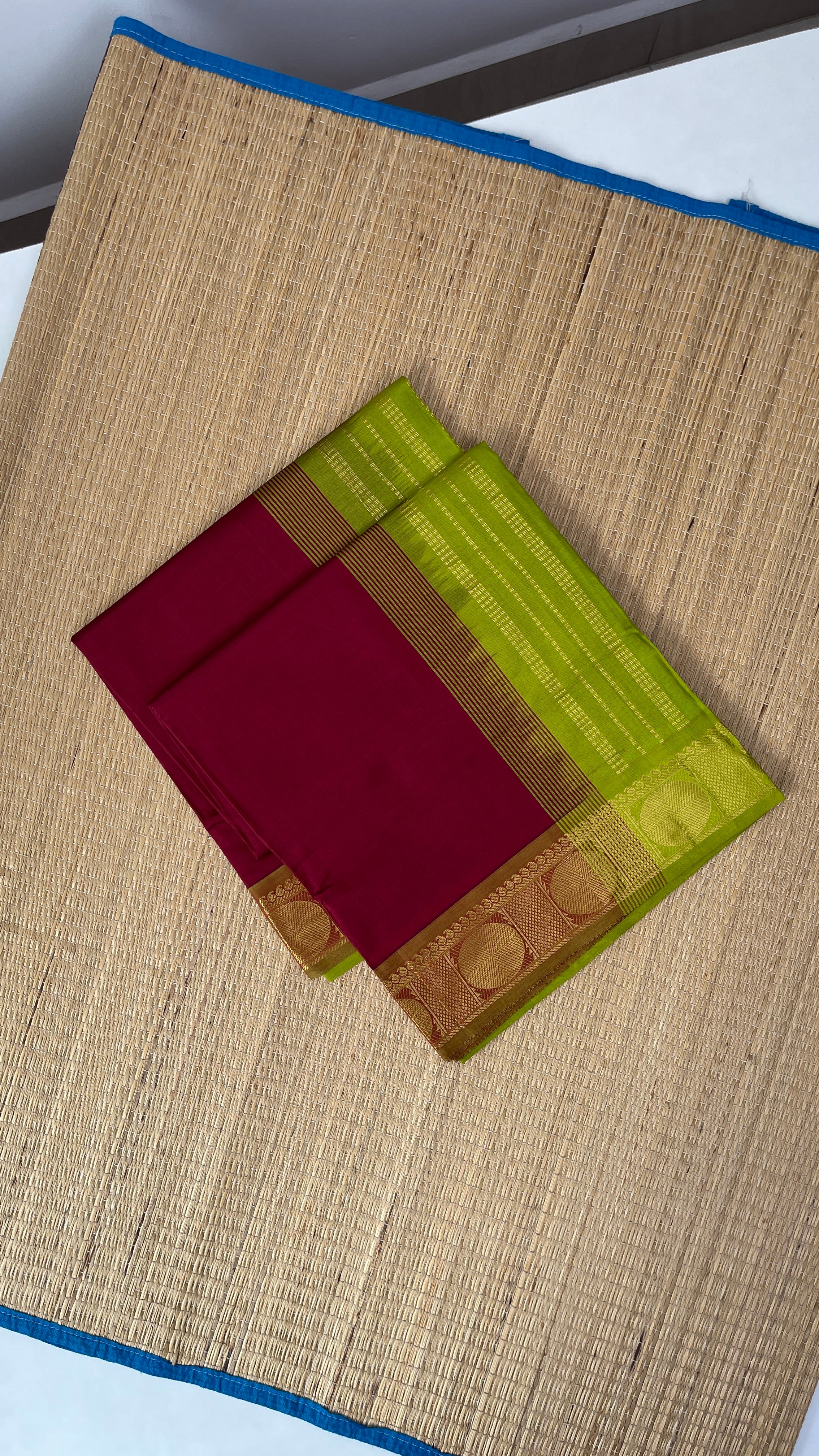 Brown Half Pure Silk Cotton Saree With Plain Pattern