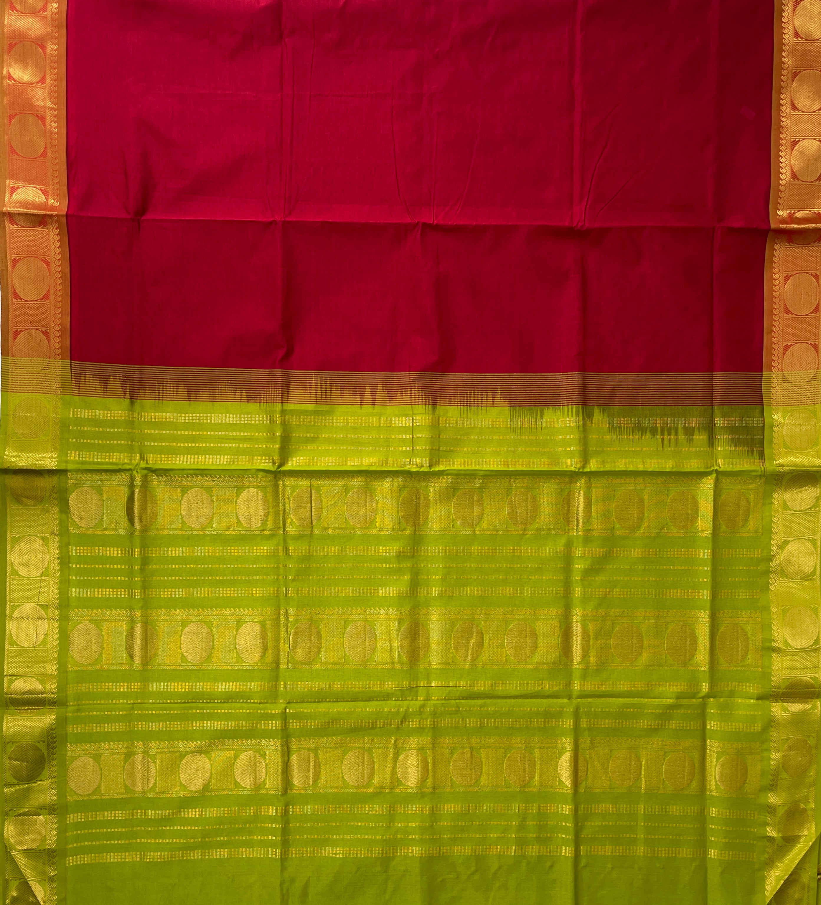 Red Half Pure Silk Cotton Saree With Plain Pattern