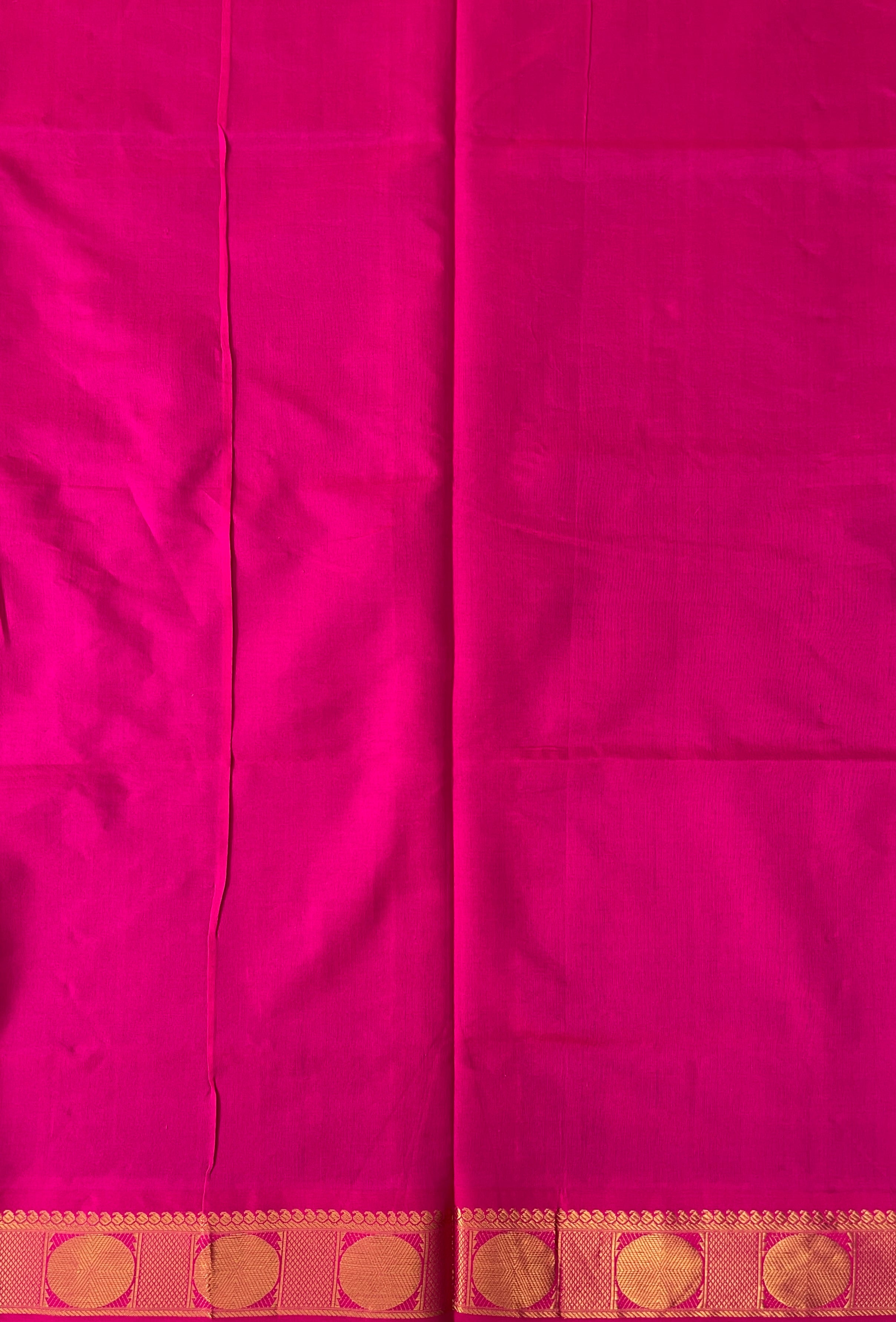 Green Half Pure Silk Cotton Saree With Plain Pattern