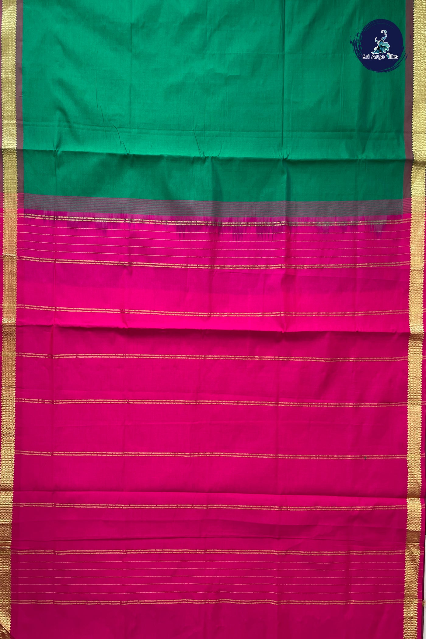 Green Half Pure Silk Cotton Saree With Plain Pattern