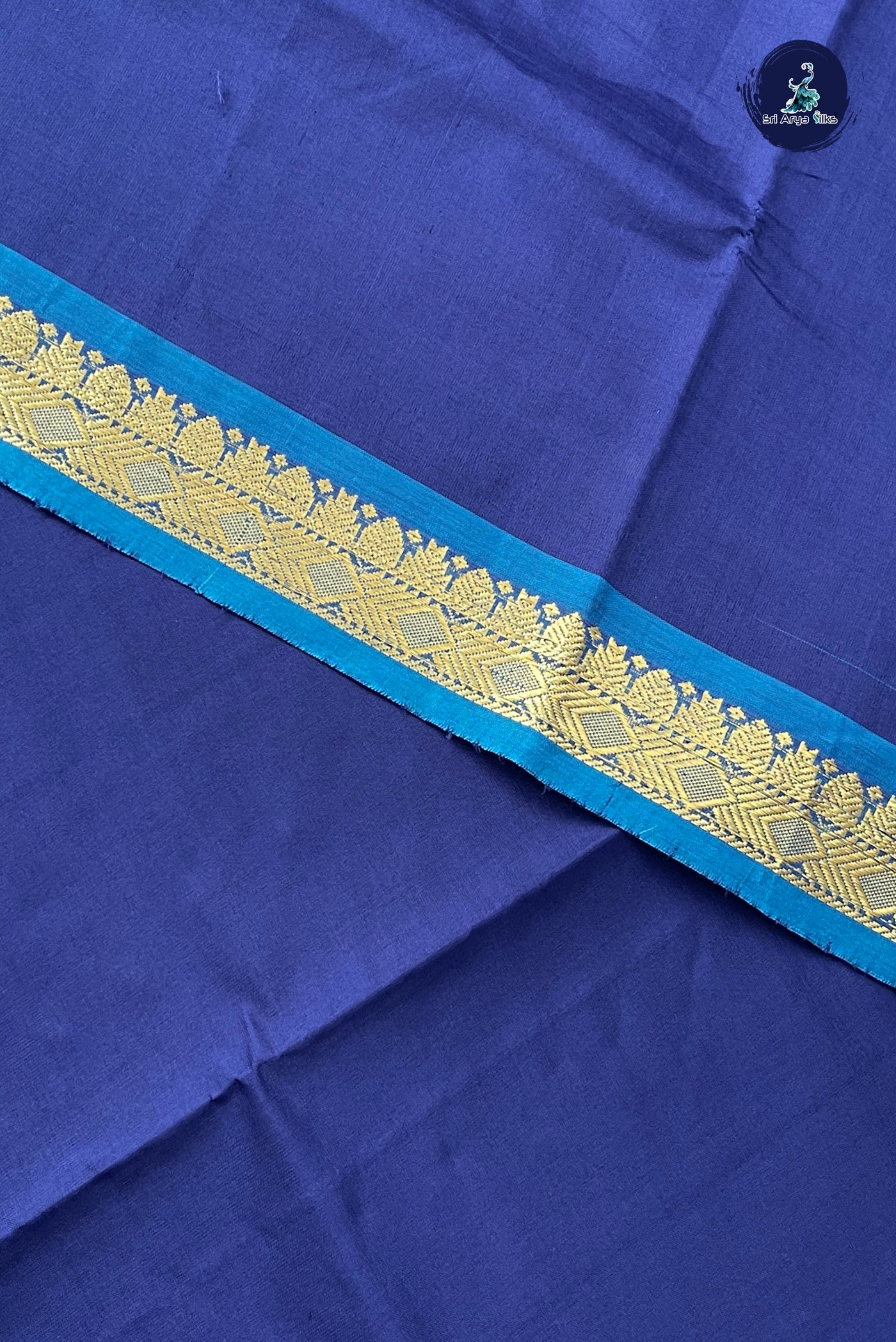 Blue Half Pure Silk Cotton Saree With Plain Pattern