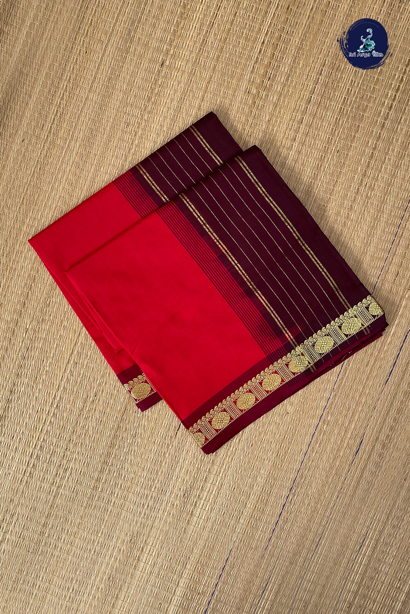 Red Half Pure Silk Cotton Saree With Plain Pattern
