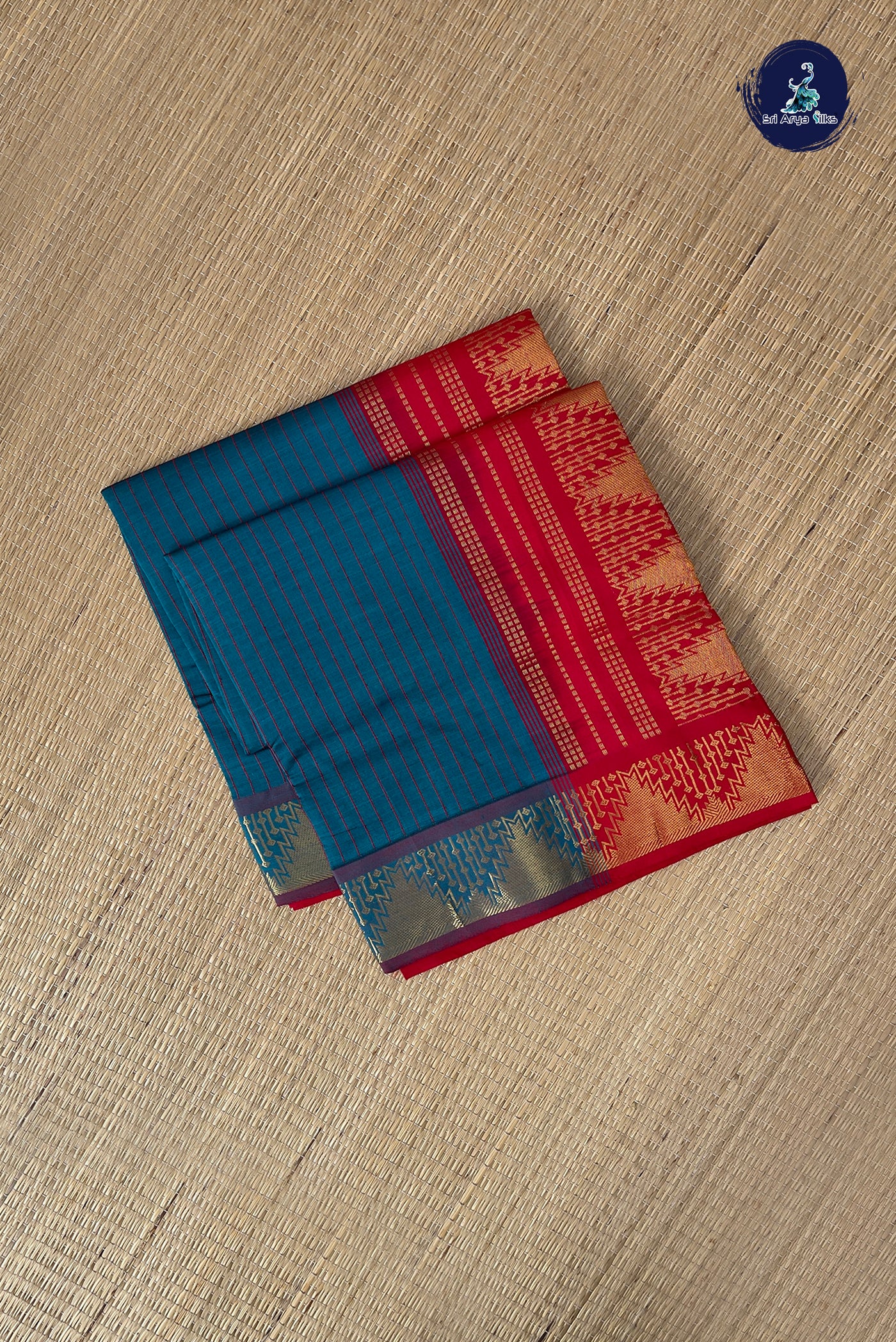 Sapphire Green Checked Saree With Checked Pattern