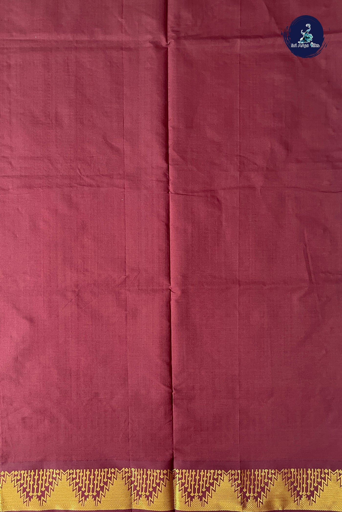 Red Checked Saree With Checked Pattern