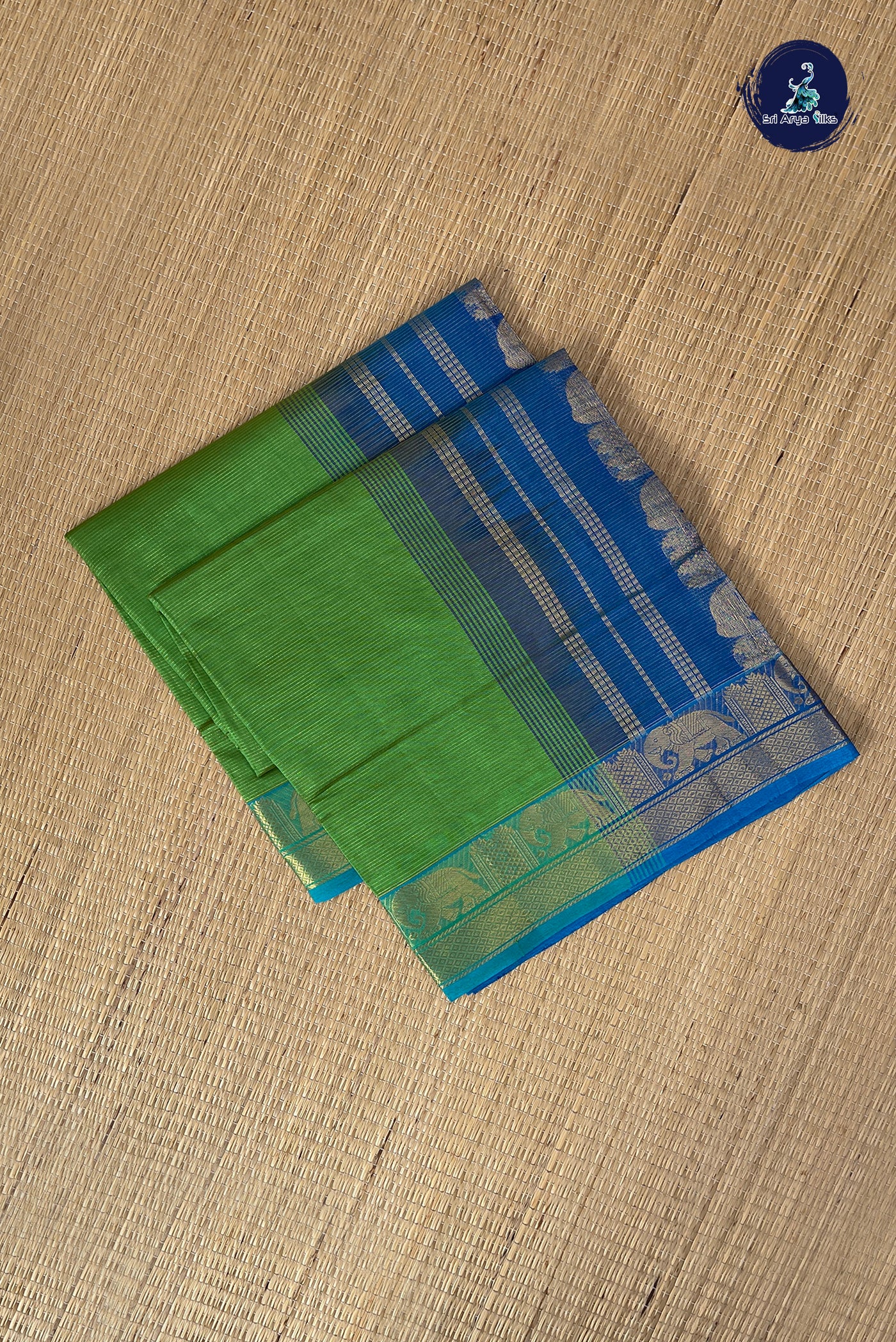 Parrot Green Vaira Oosi Silk Cotton Saree With Vaira Oosi Pattern