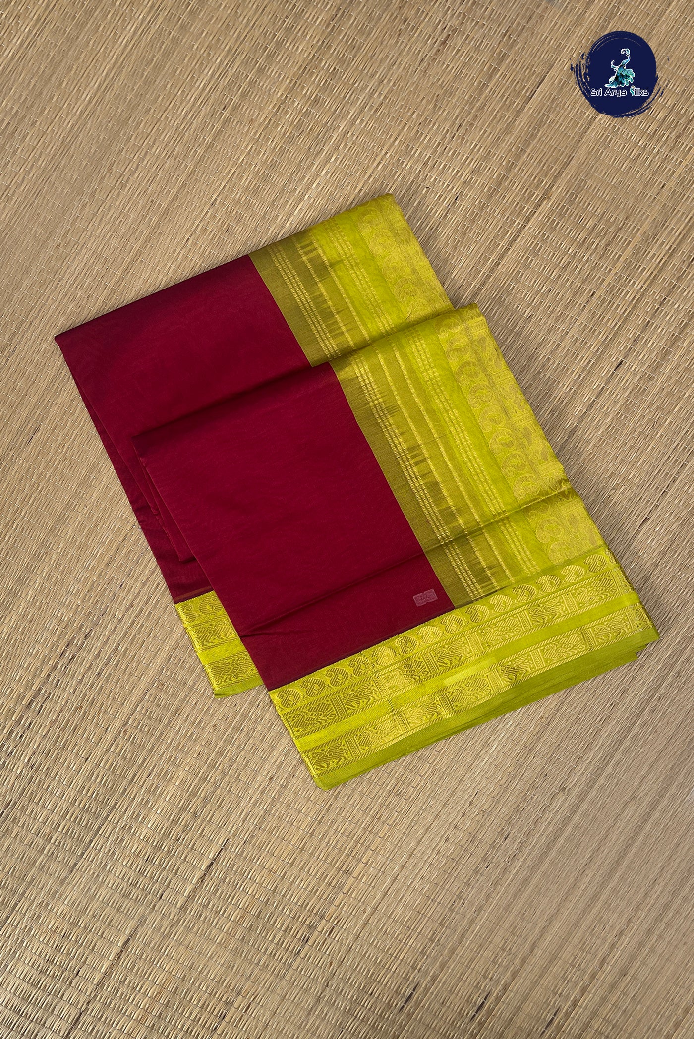 Maroon Half Pure Silk Cotton Saree With Plain Pattern