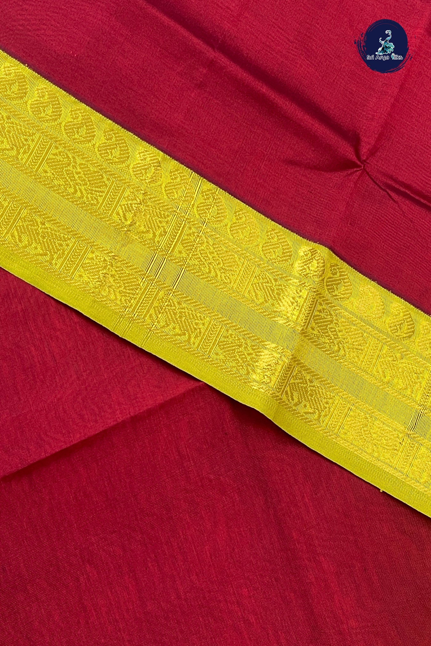 Maroon Half Pure Silk Cotton Saree With Plain Pattern