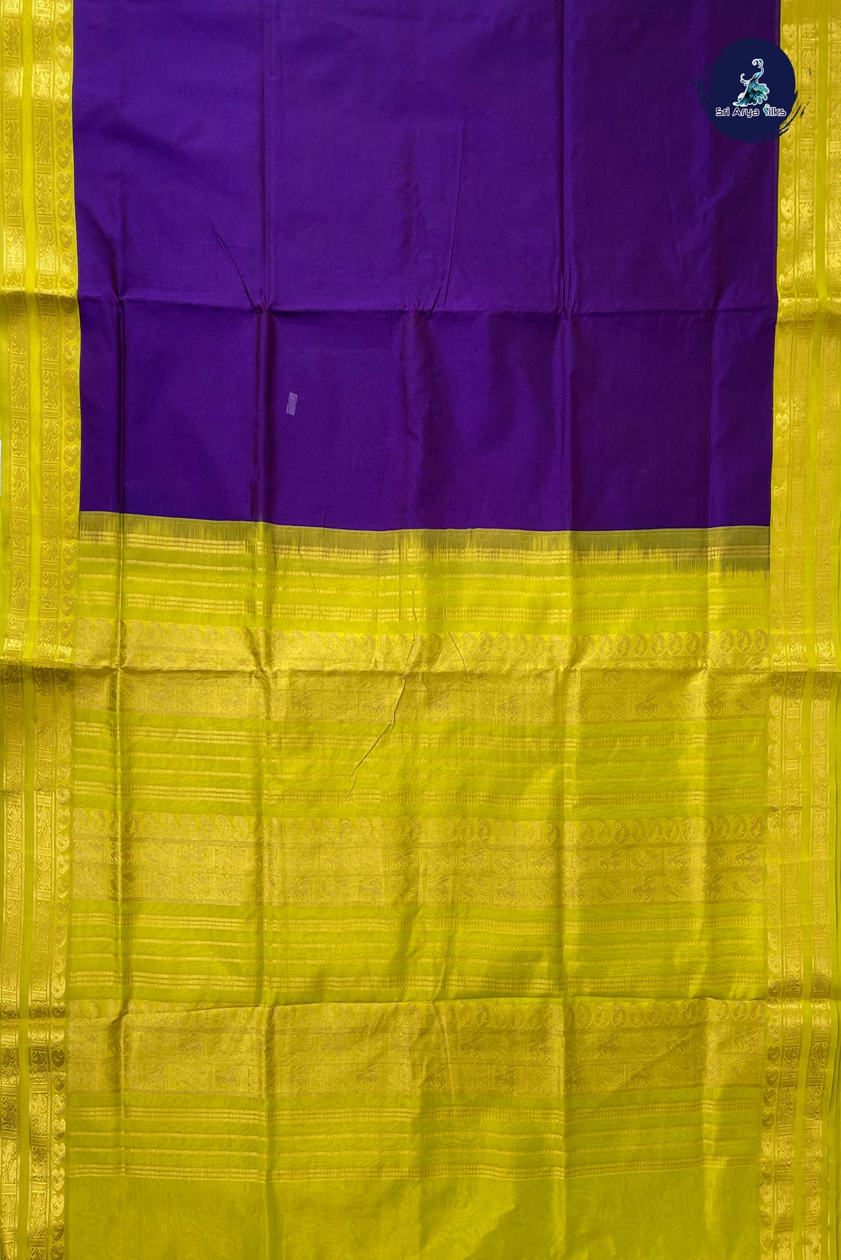 Violet Half Pure Silk Cotton Saree With Plain Pattern