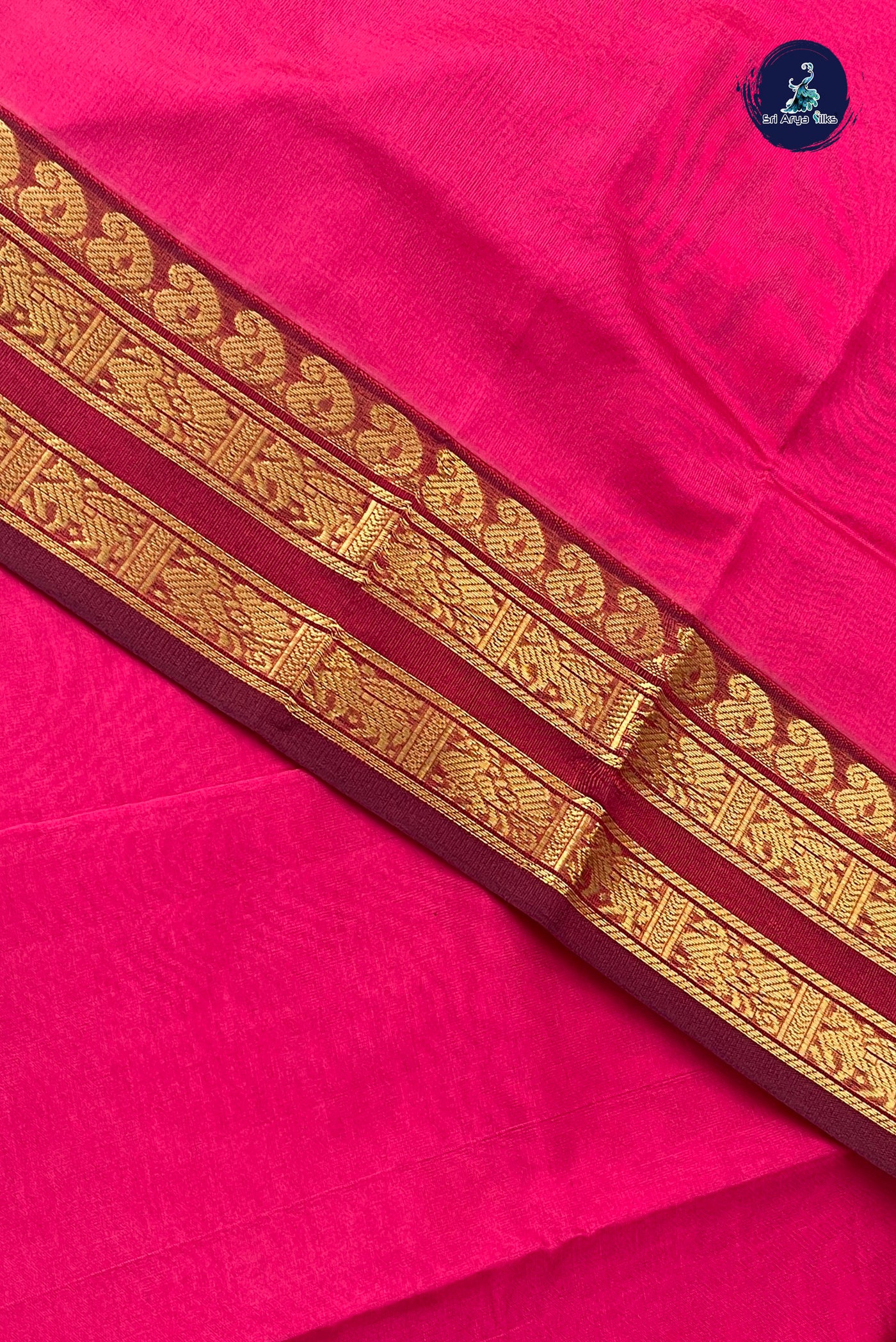 Pink Half Pure Silk Cotton Saree With Plain Pattern