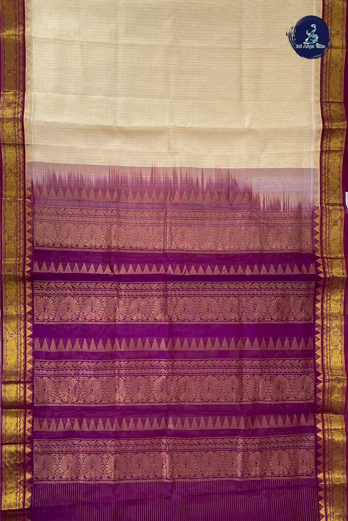 Off White Checked Saree With Zari Checked Pattern