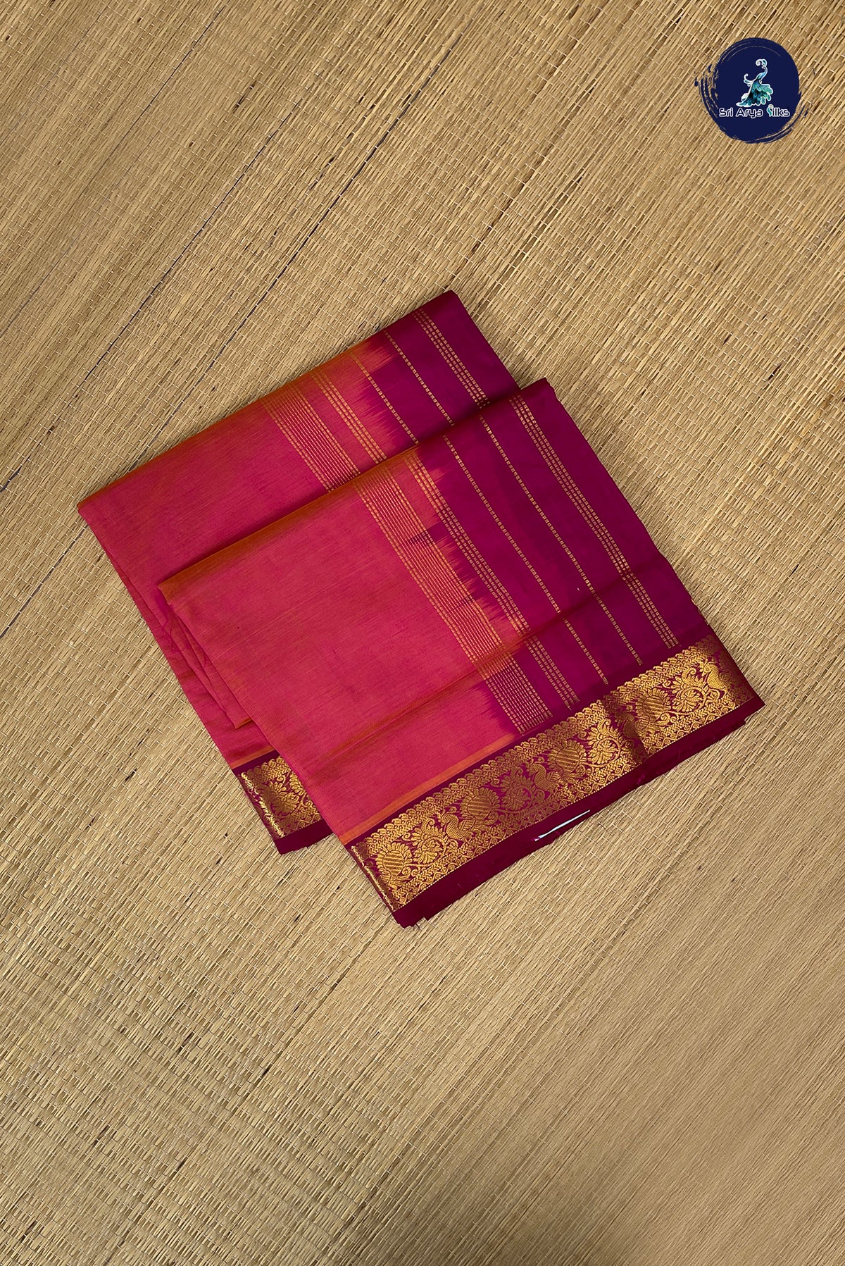 Pink Simple Silk Cotton Saree With Plain Pattern