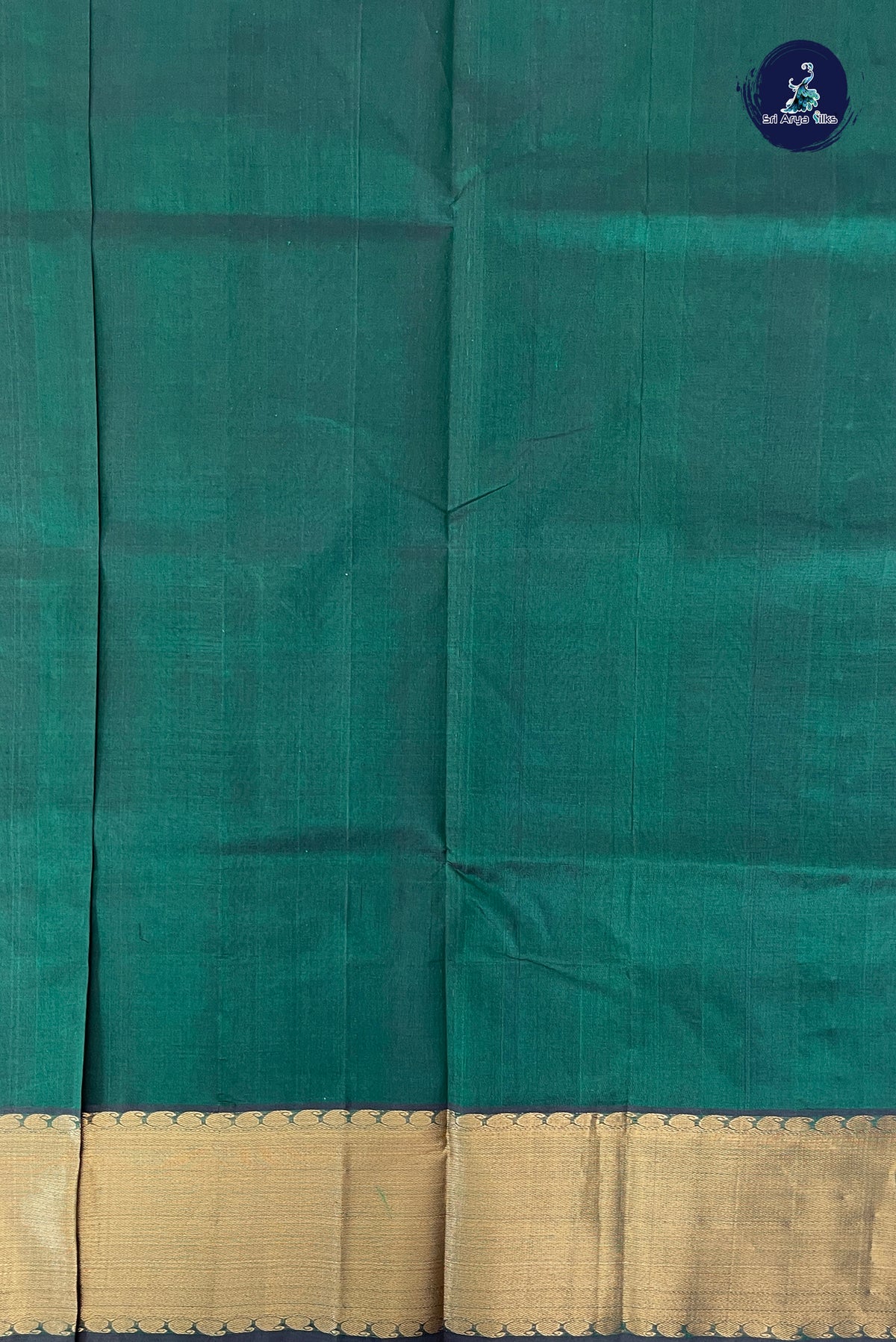 Bottle Green Bridal Silk Cotton Saree With Plain Pattern