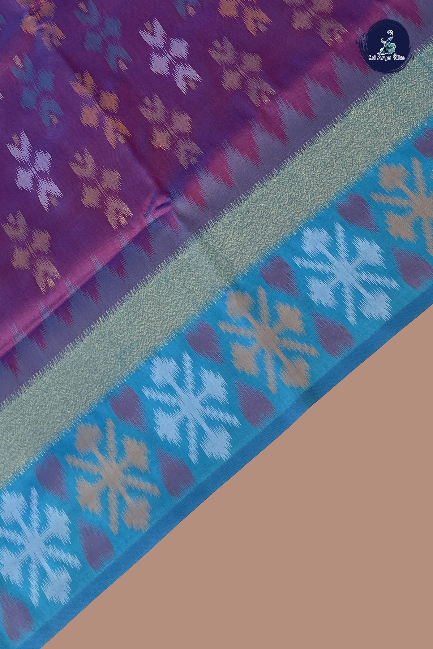 Dual Tone Purple Pochampally Saree With Ikat Pattern