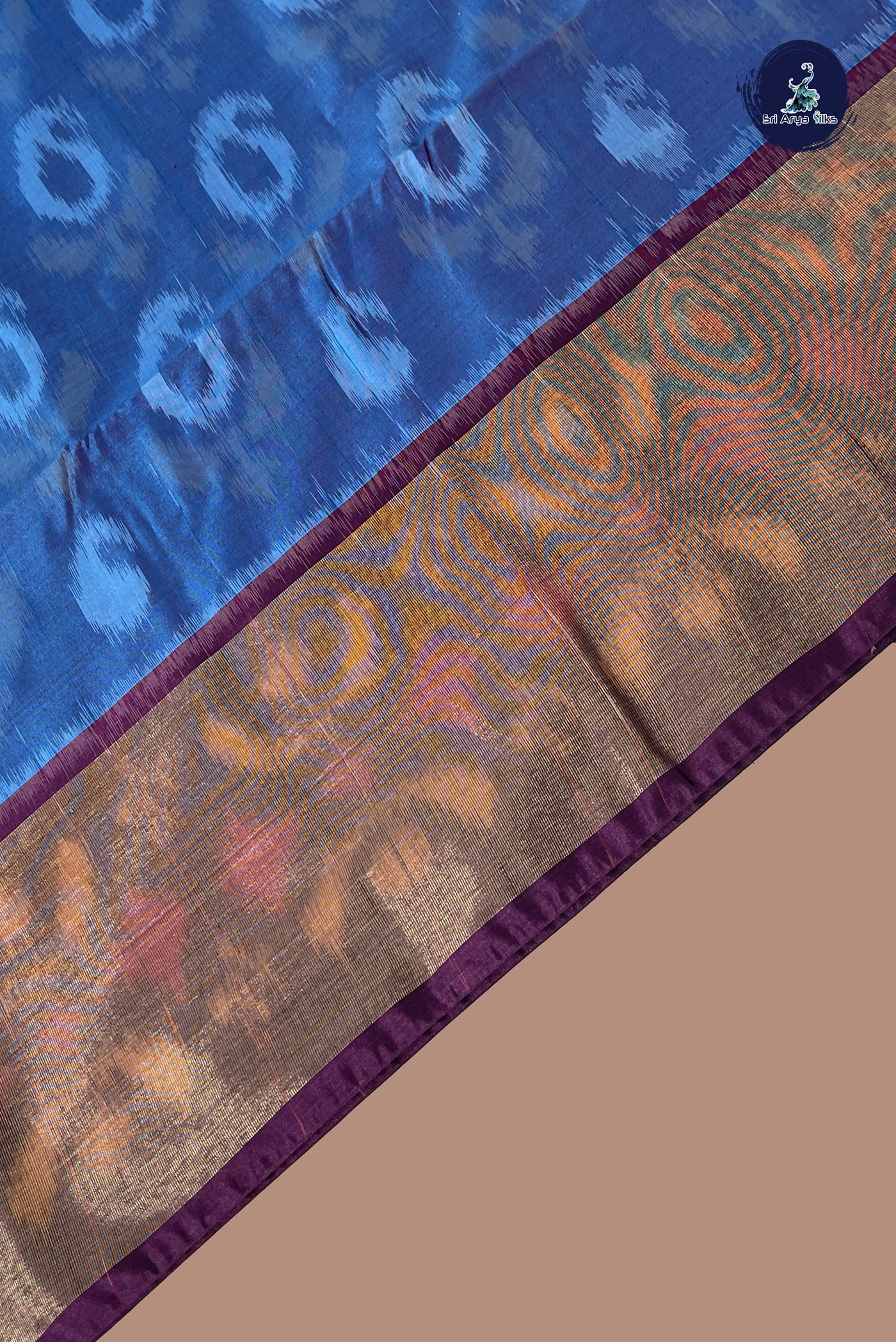 Dual Tone Blue Semi Soft Silk Saree With Ikat Pattern