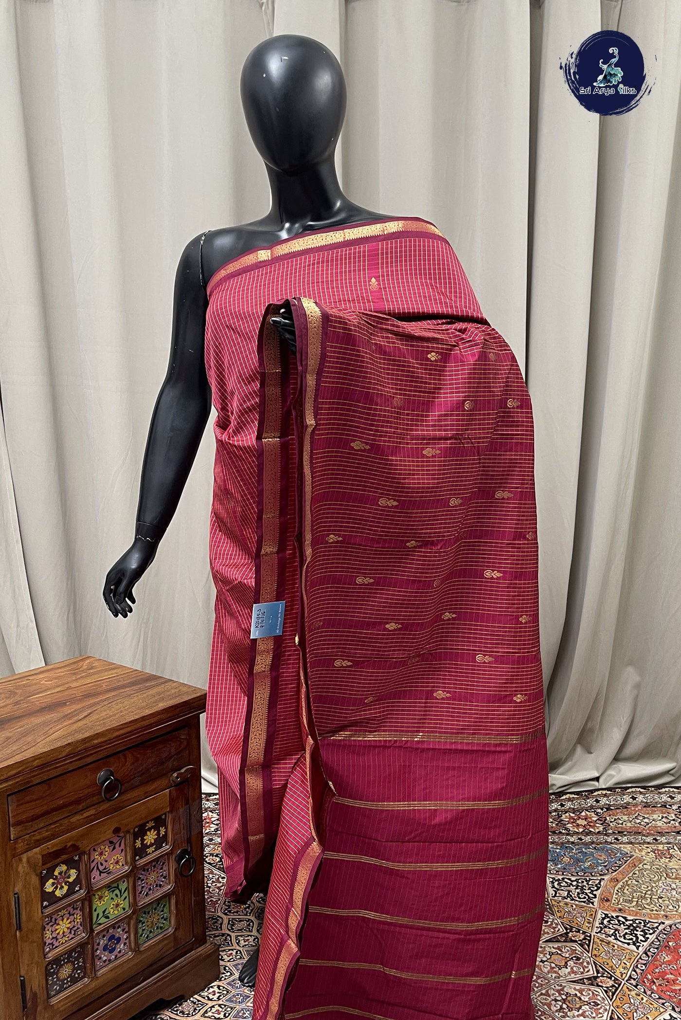 Maroon Semi Silk Saree With Checked Pattern