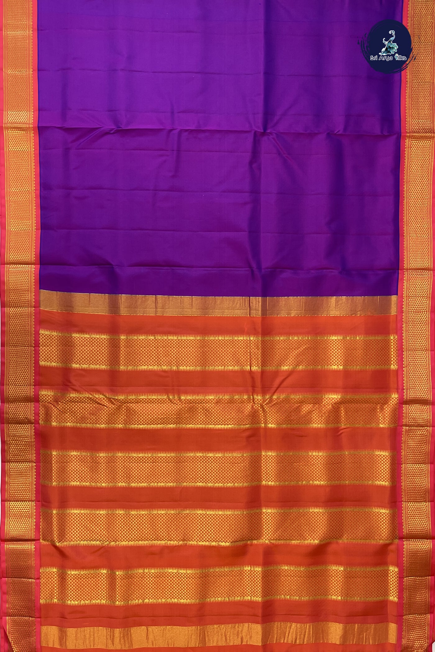 Vadamalli Madisar 10 Yards Silk Saree With Plain Pattern