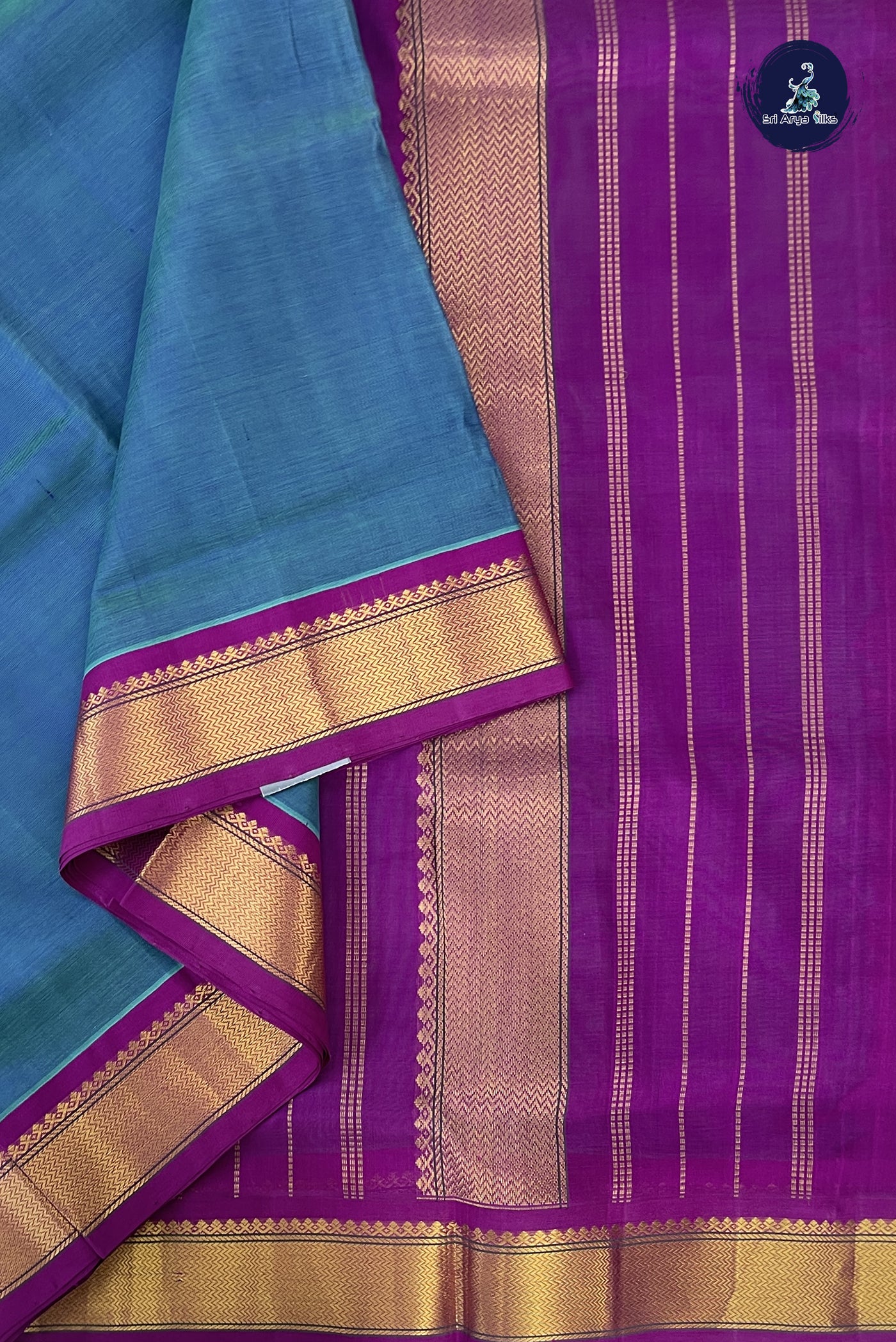 Dual Tone Blue 10 Yards Silk Cotton Saree With Plain Pattern