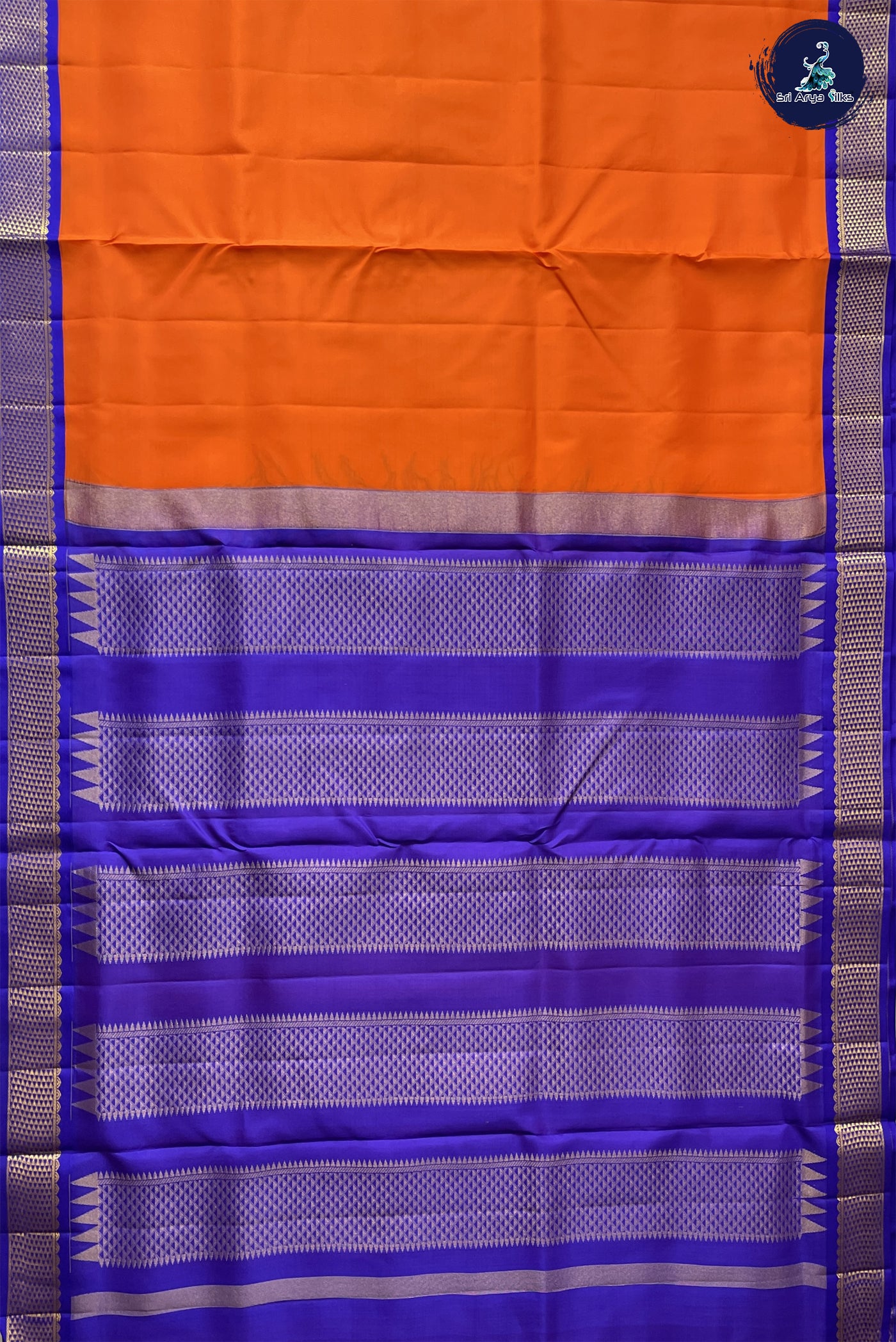Orange Madisar 10 Yards Silk Saree With Plain Pattern
