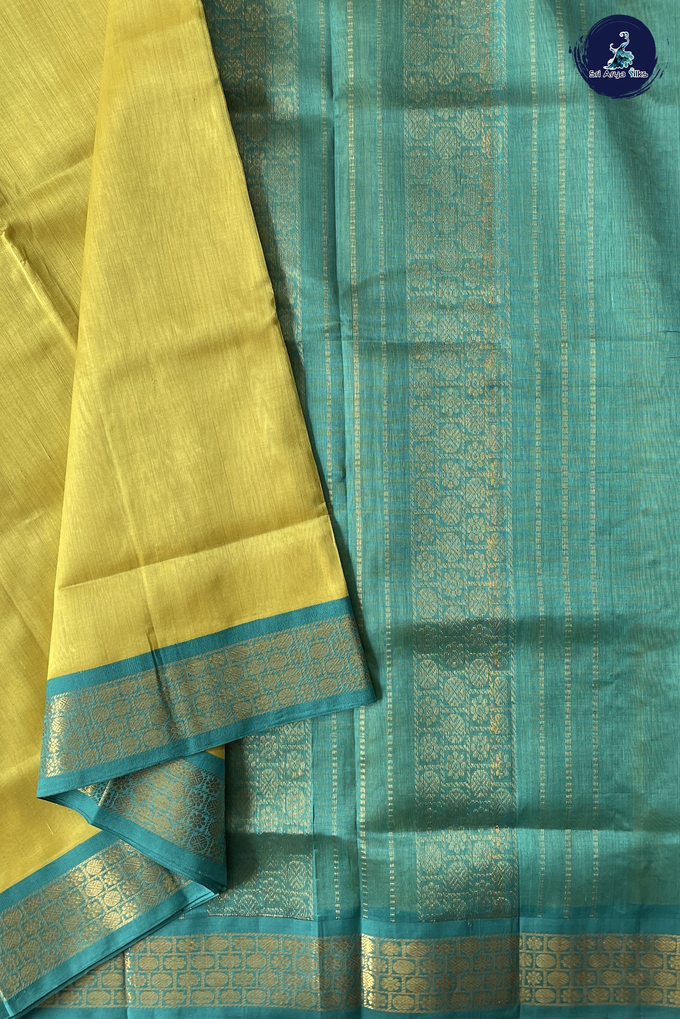 Lemon Yellow Madisar Silk Cotton Saree With Plain Pattern