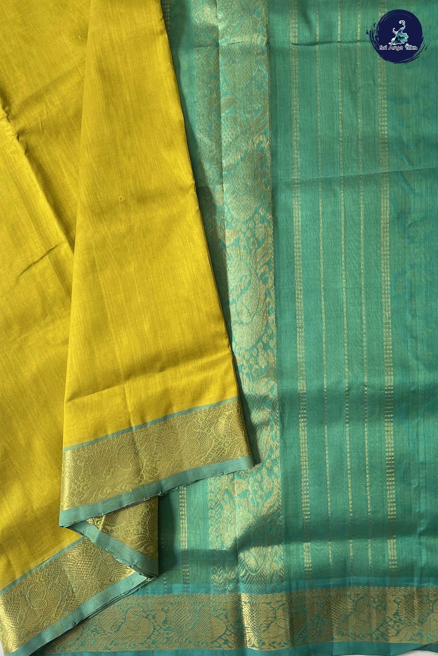 Lemon Yellow 10 Yards Silk Cotton Saree With Plain Pattern