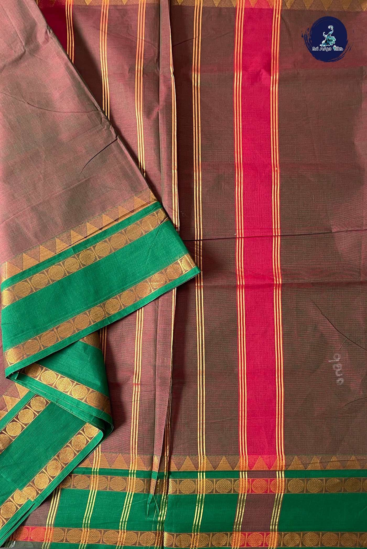 Manthulir 10 Yards Madisar Cotton Saree With Plain Pattern