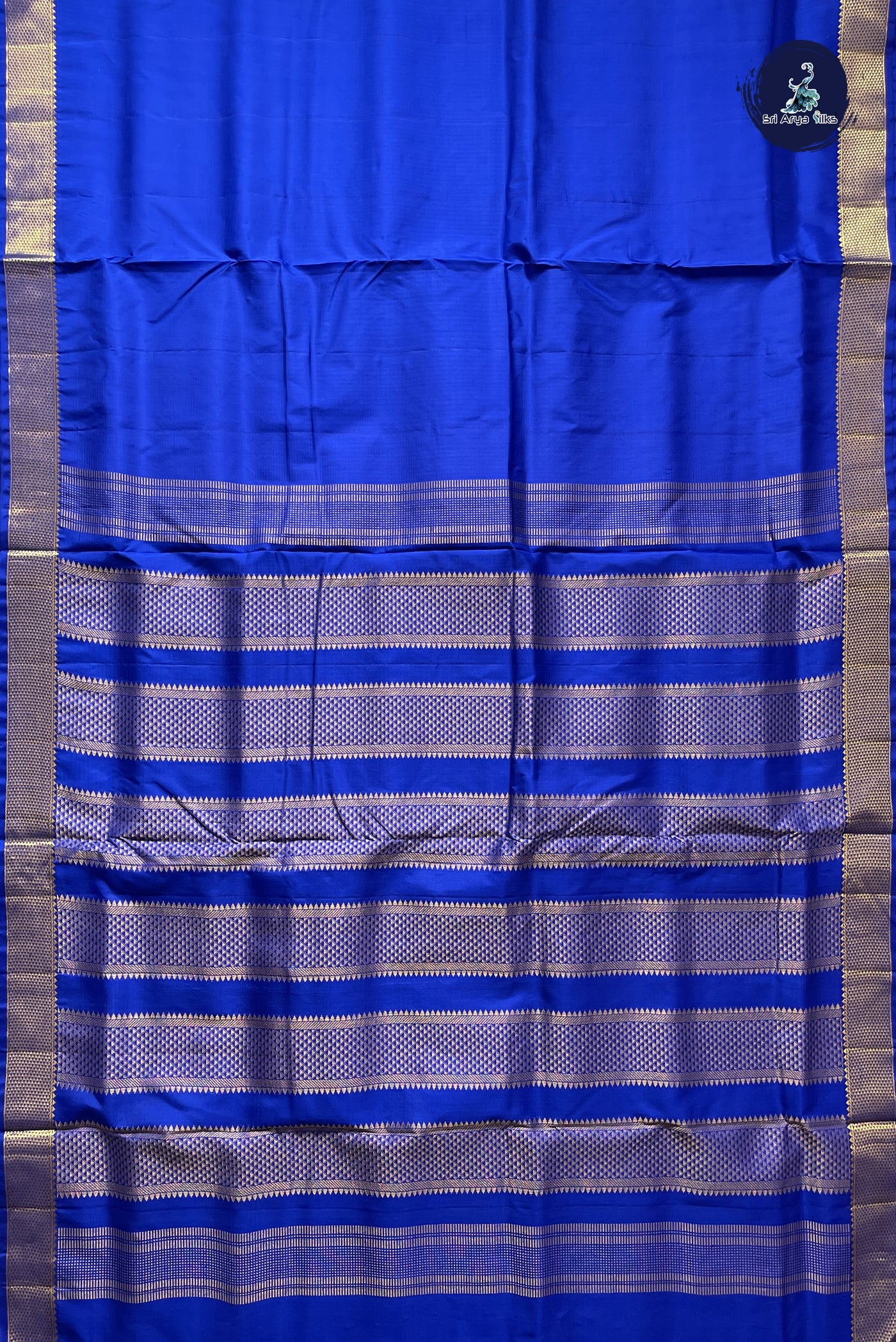 Royal Blue Madisar 10 Yards Silk Saree With Plain Pattern