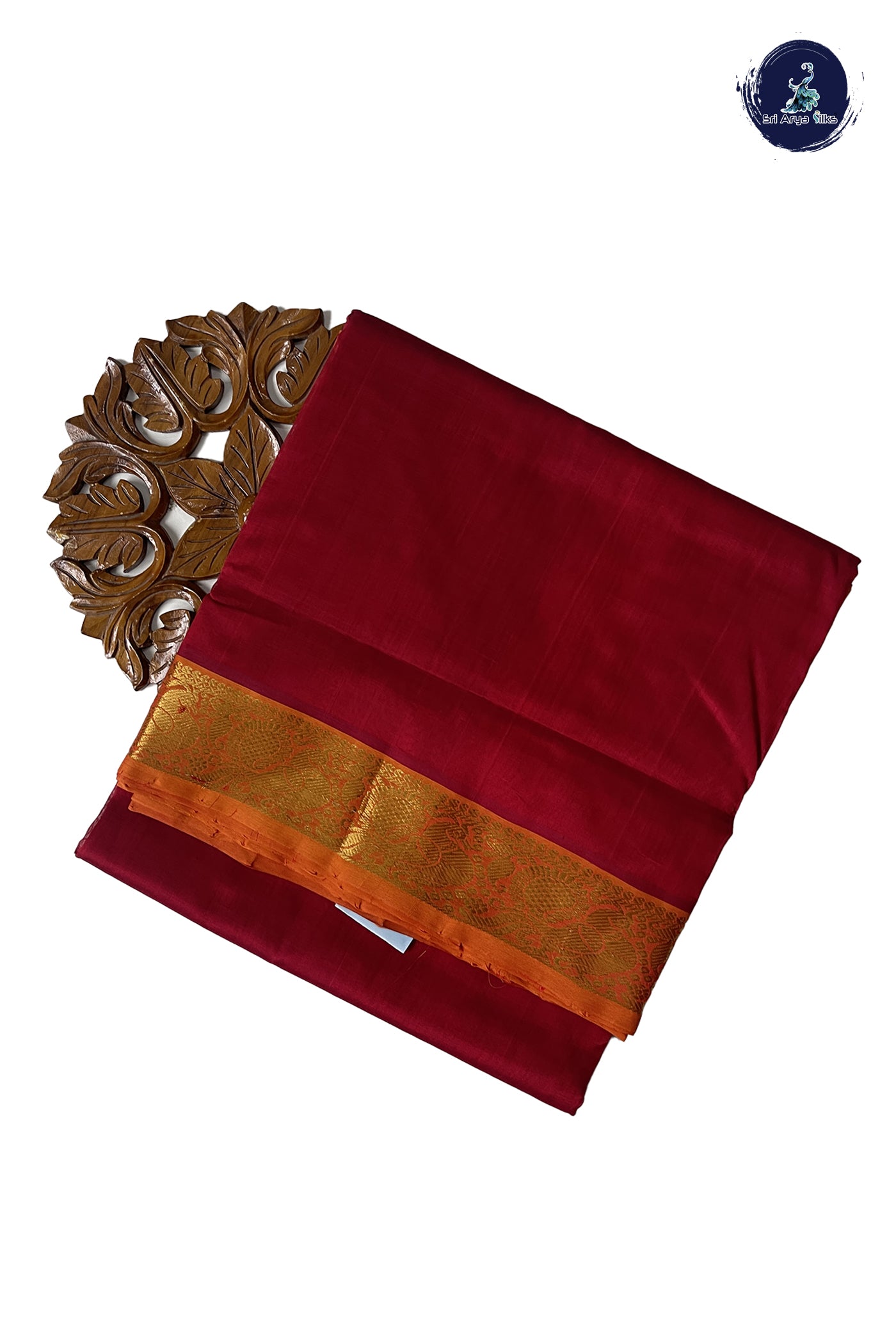 Arakku 10 Yards Silk Cotton Saree With Plain Pattern