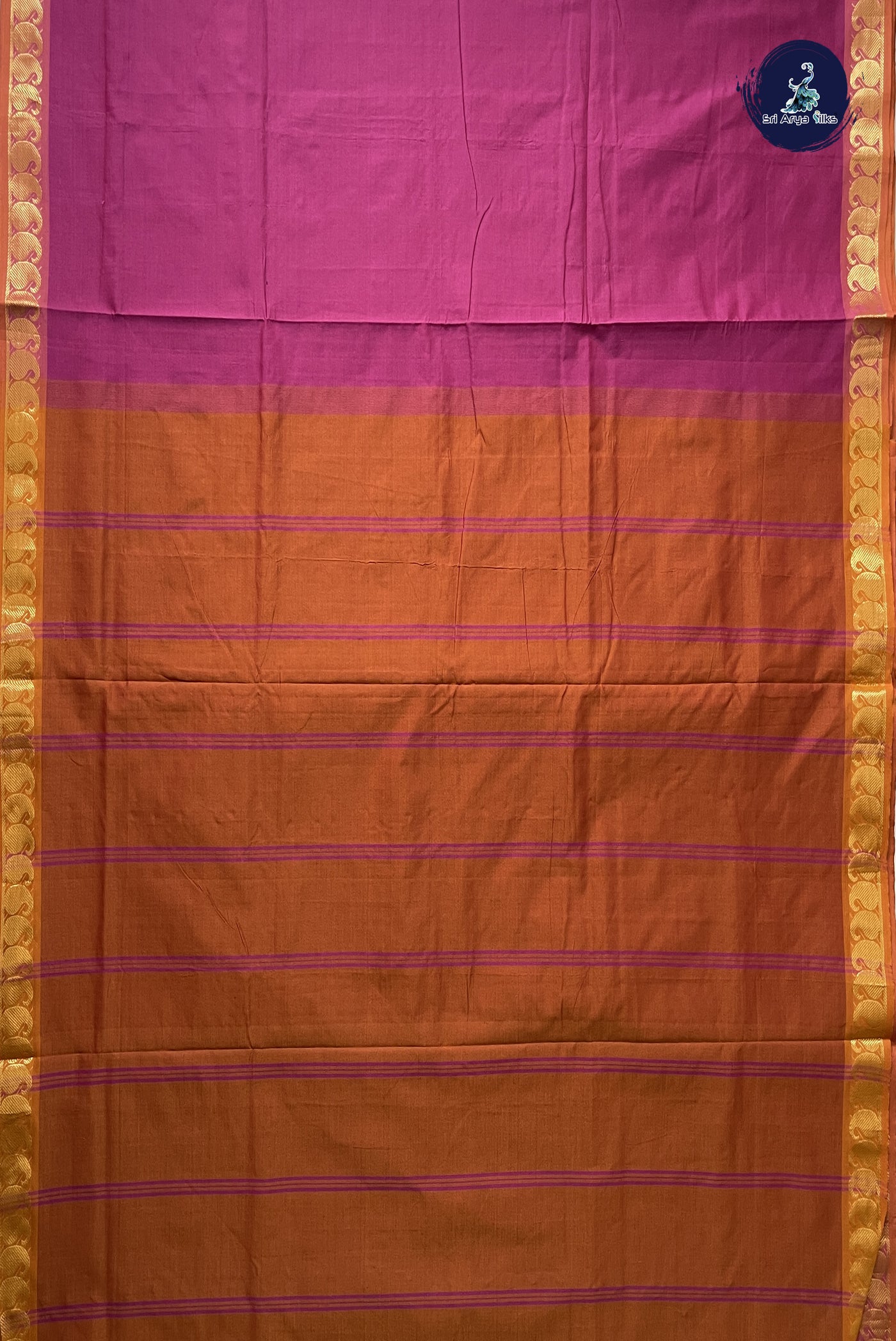 Magenta 10 Yards Silk Cotton Saree With Plain Pattern