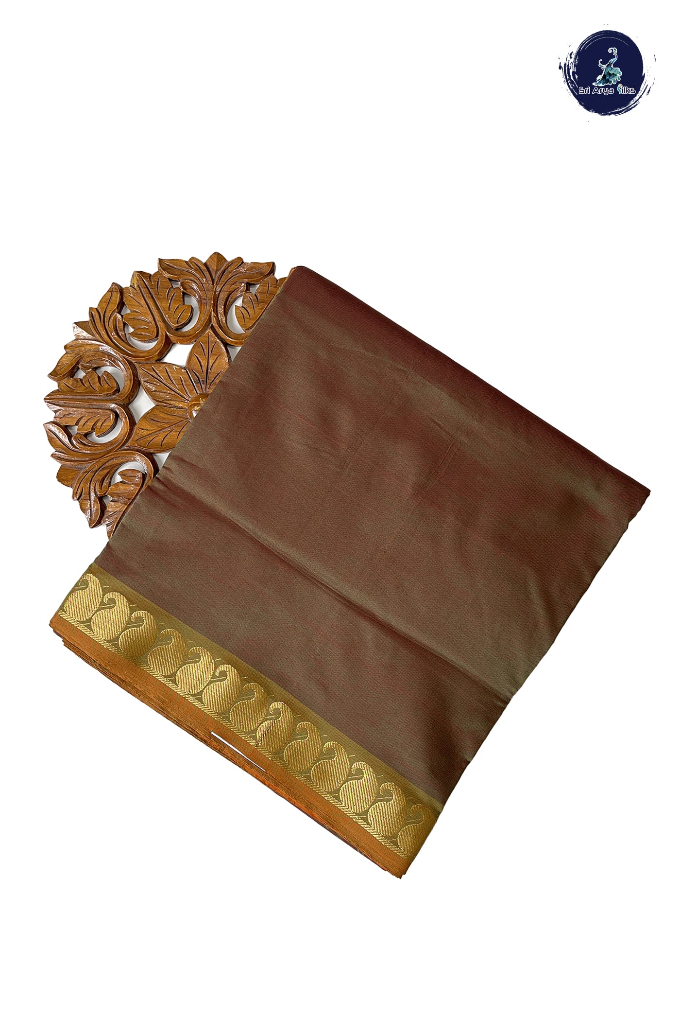 Manthulir 10 Yards Silk Cotton Saree With Plain Pattern