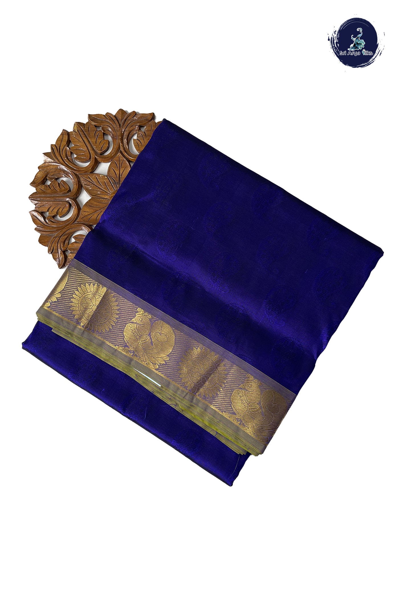 Dual Tone Violet 10 Yards Silk Cotton Saree With Embossed Pattern