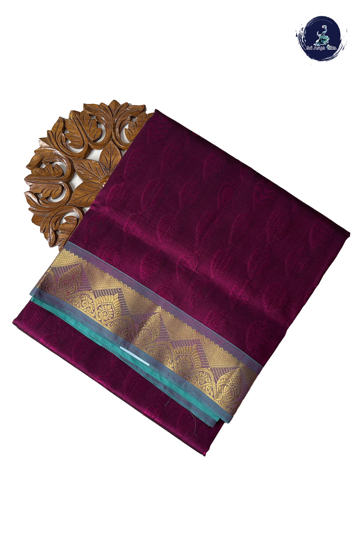 Magenta Purple 10 Yards Silk Cotton Saree With Embossed Pattern