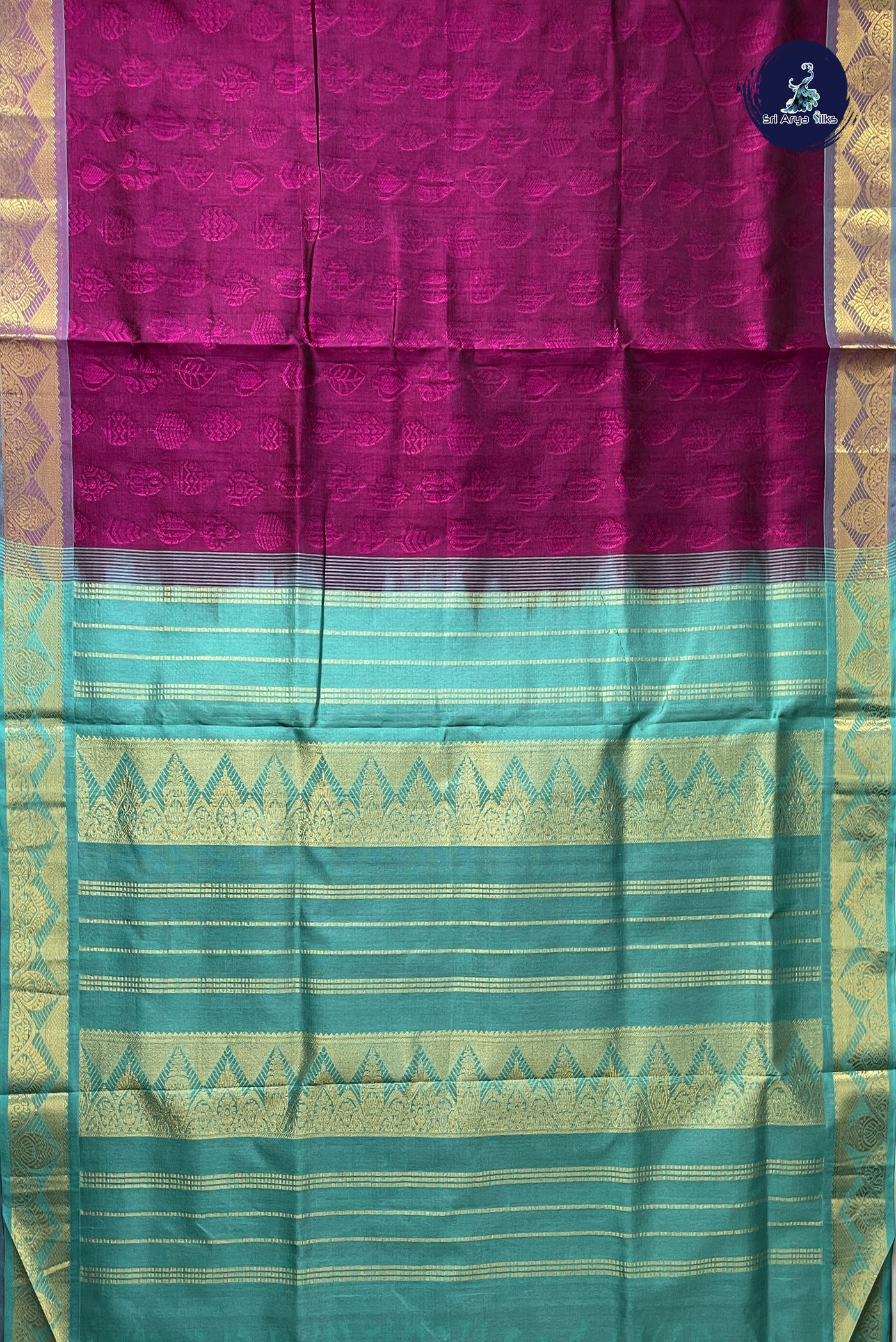 Magenta Purple 10 Yards Silk Cotton Saree With Embossed Pattern