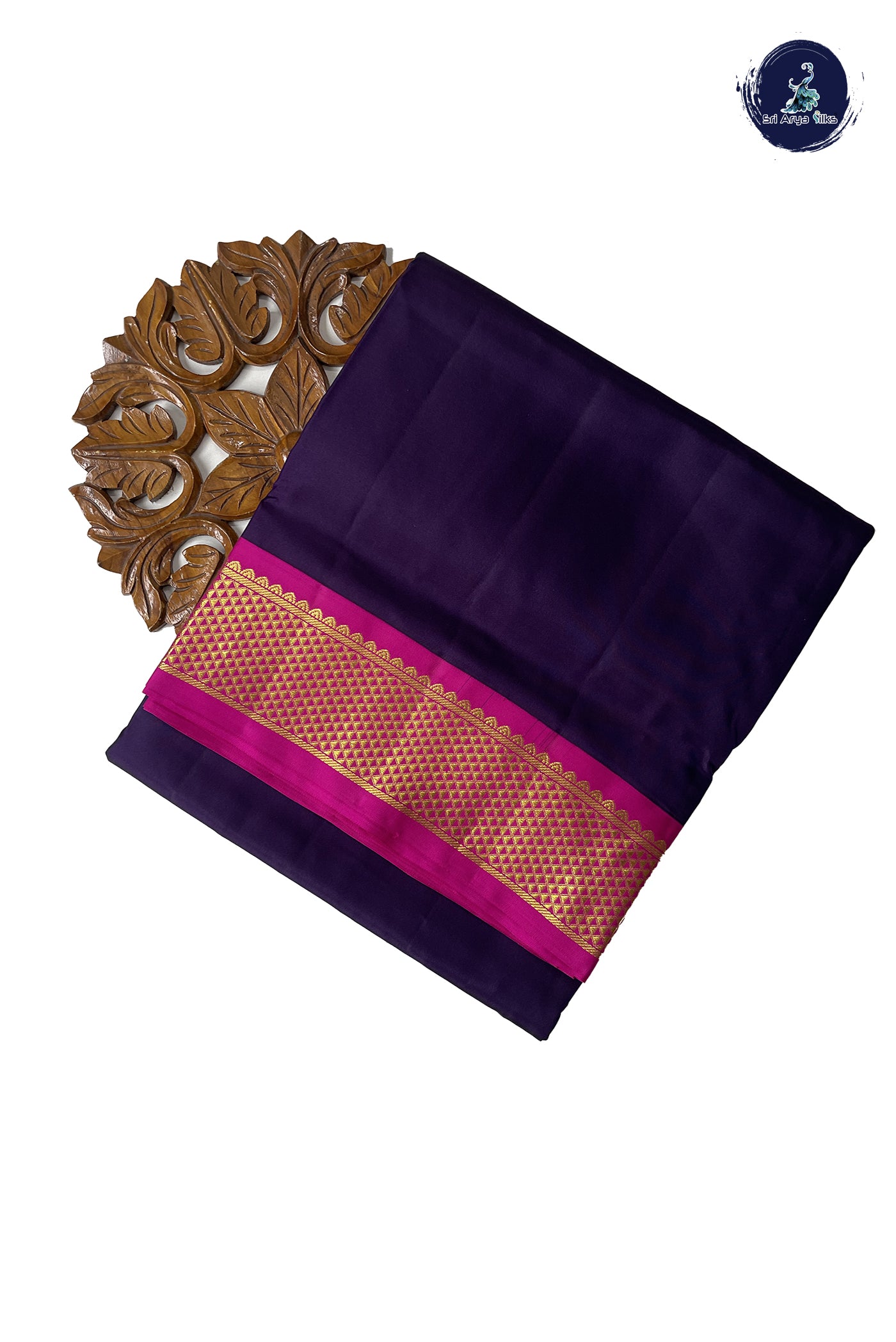 Jamun Madisar 10 Yards Silk Saree With Plain Pattern